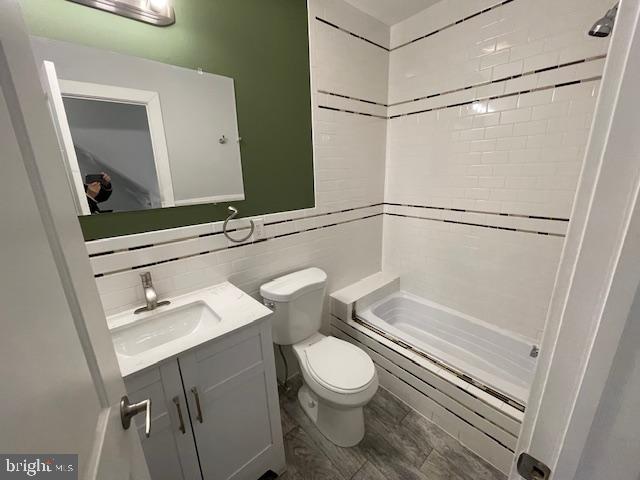 OLDE KENSINGTON - Residential Lease