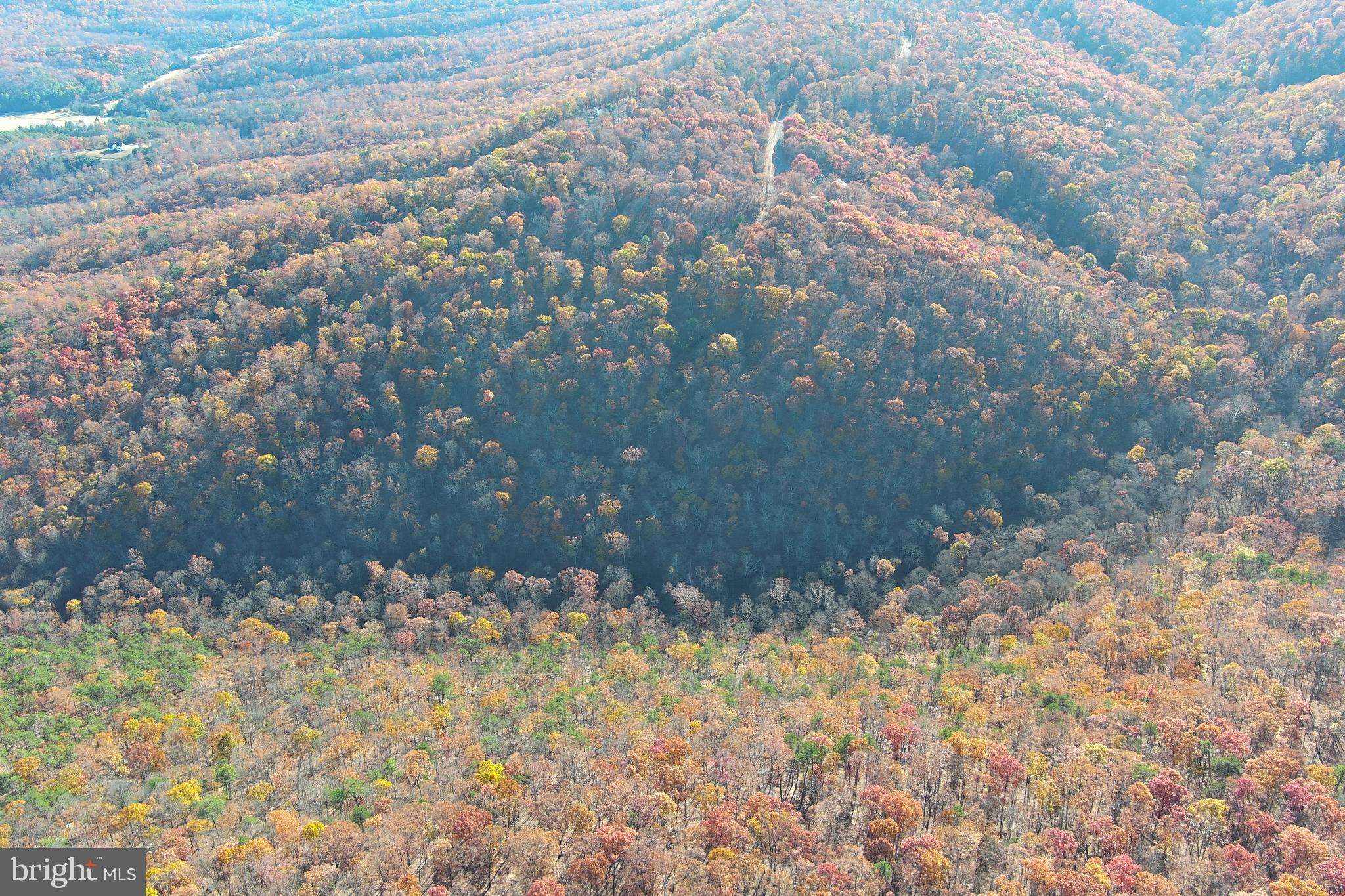 BLUFFS ON THE POTOMAC - Land