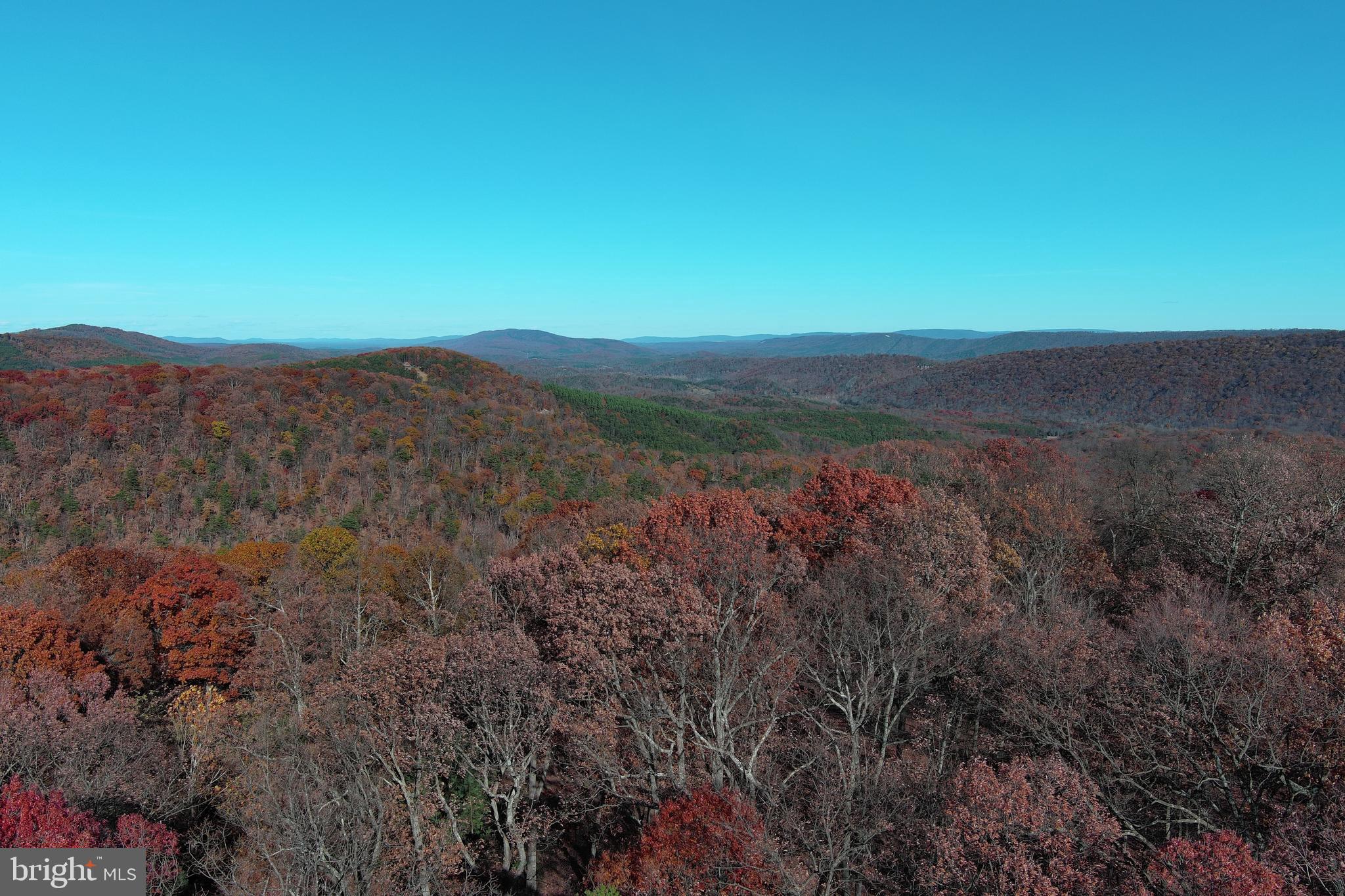 BLUFFS ON THE POTOMAC - Land
