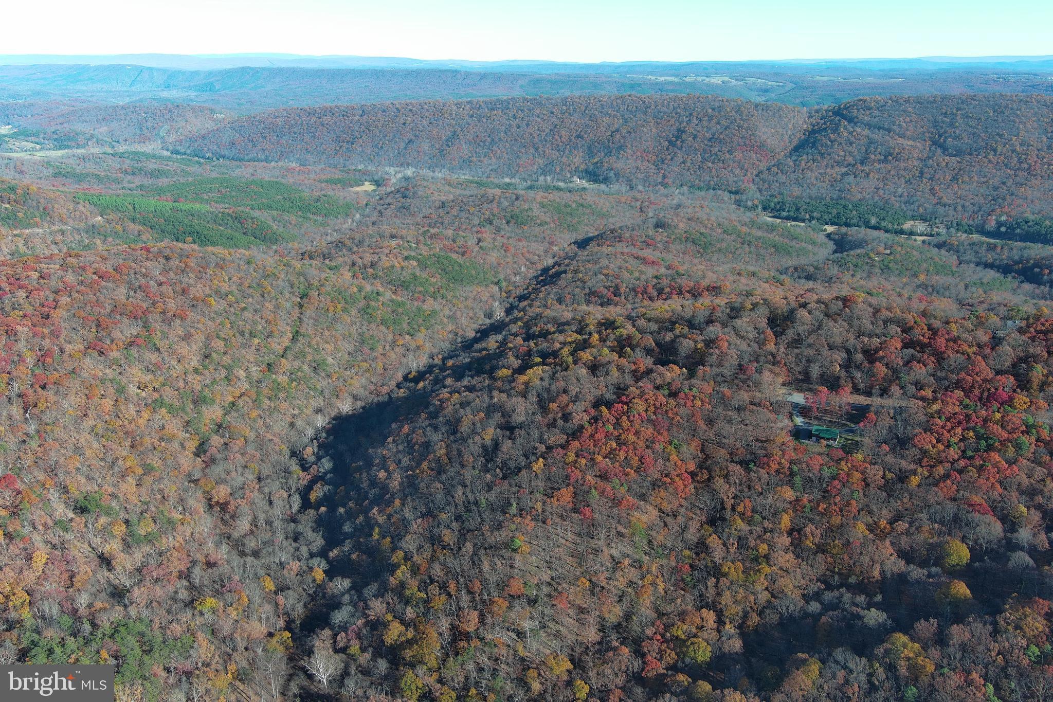 BLUFFS ON THE POTOMAC - Land