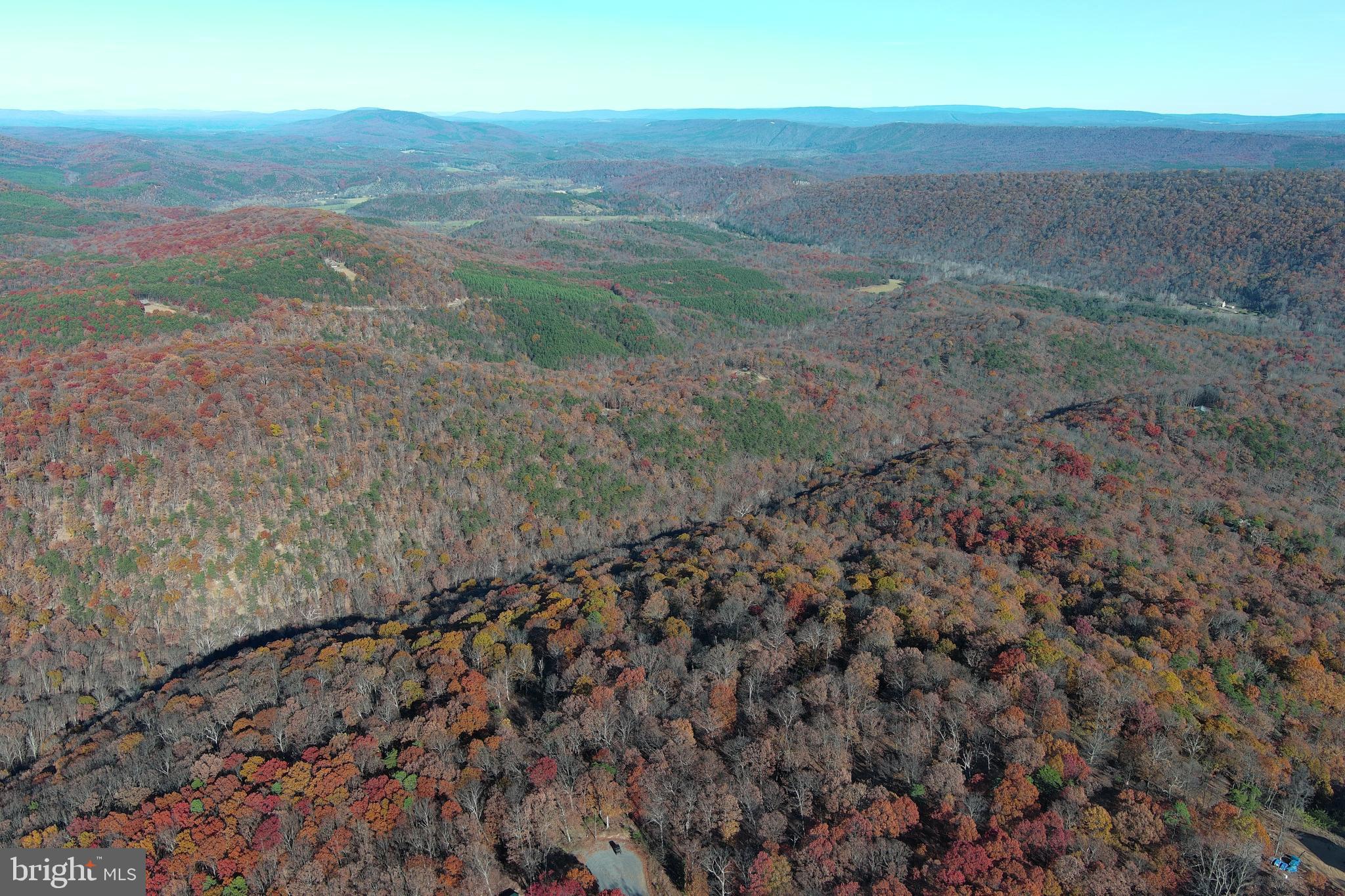 BLUFFS ON THE POTOMAC - Land