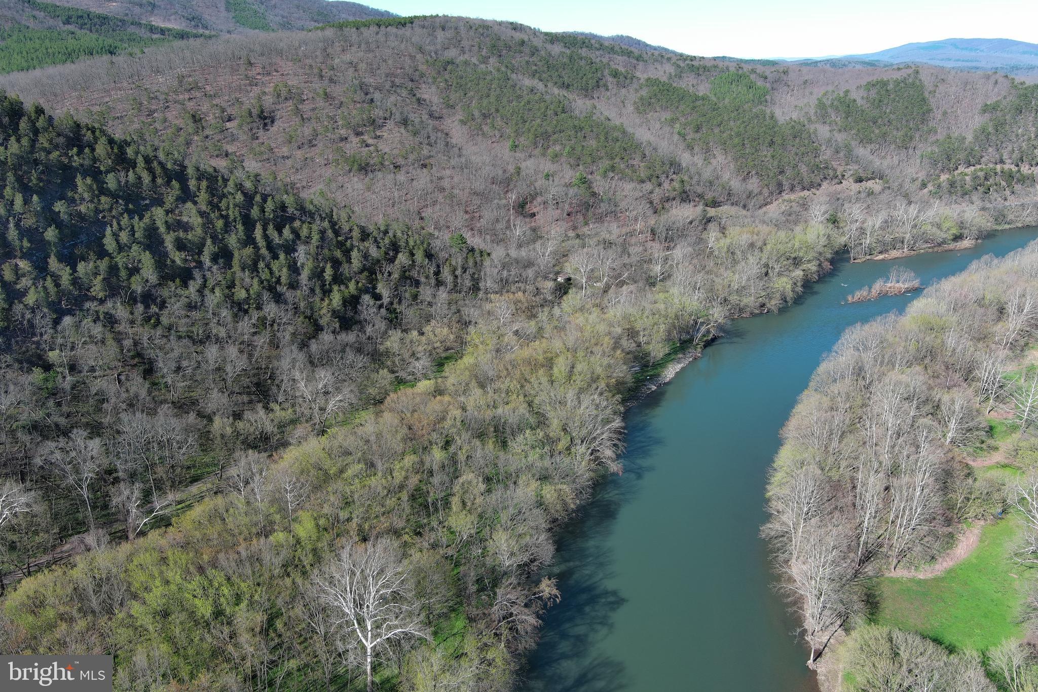 BLUFFS ON THE POTOMAC - Land