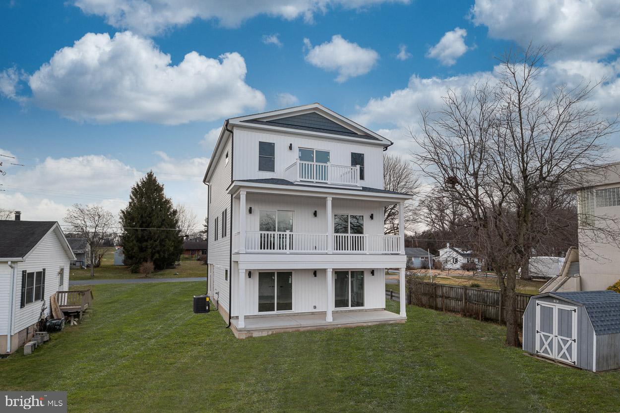 BIRD RIVER GROVE - Residential