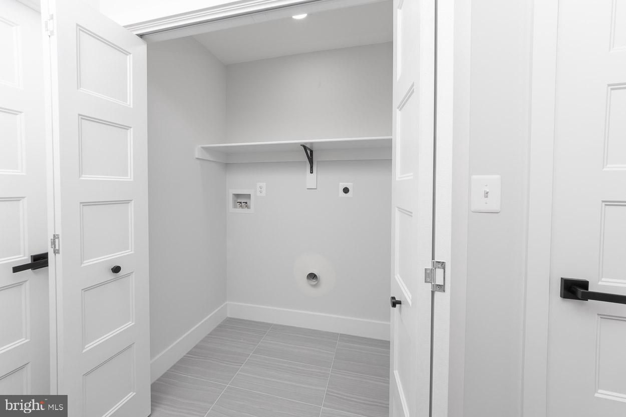 BIRD RIVER GROVE - Residential