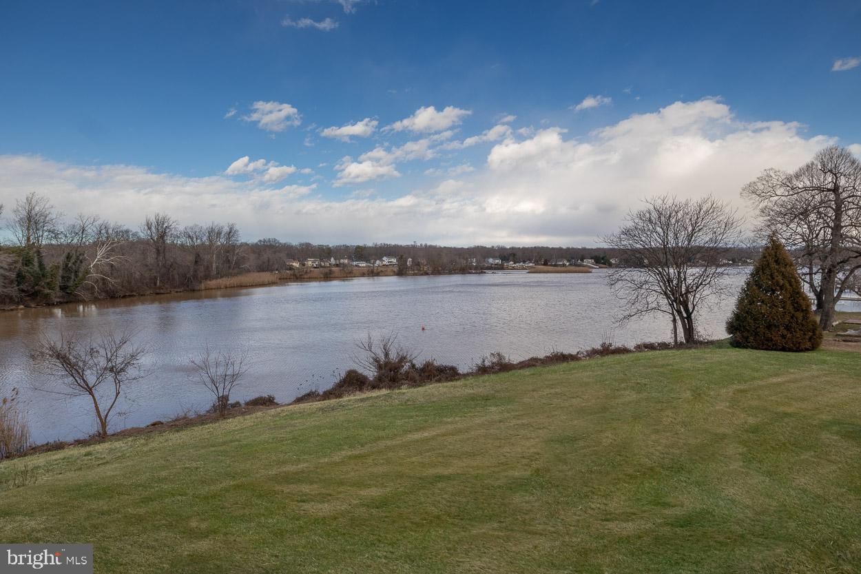 BIRD RIVER GROVE - Residential