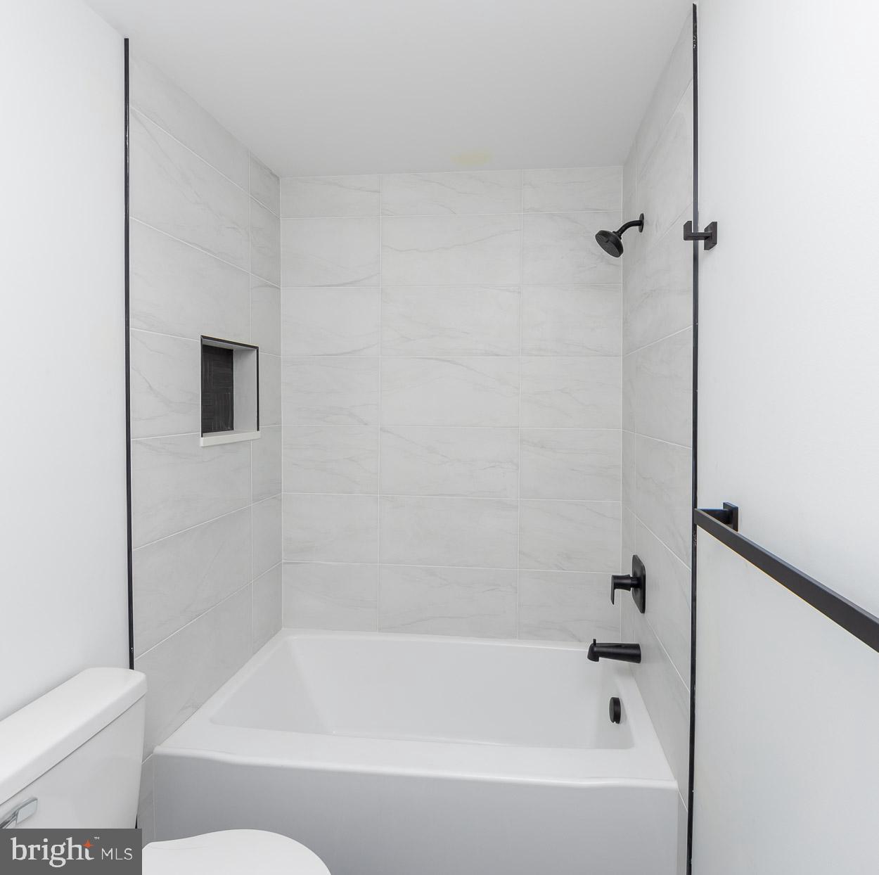 BIRD RIVER GROVE - Residential