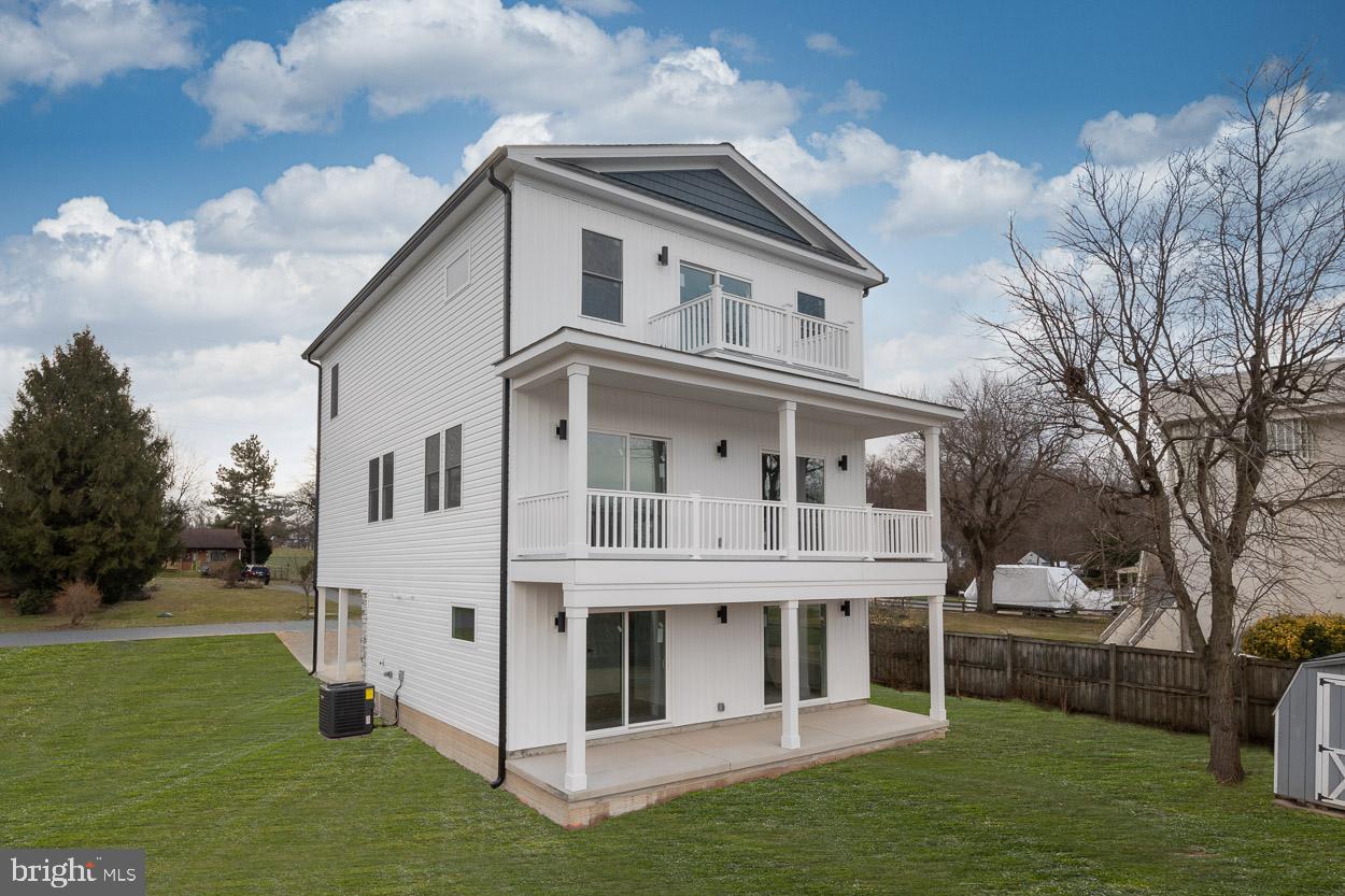 BIRD RIVER GROVE - Residential