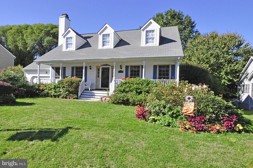 CHARMING CAPE COD AND FORMER MODEL! Open floor plan with vaulted ceiling! Spacious MAIN LEVEL master bedroom with bath & HUGE closet!  You'll LOVE the BEAUTIFUL NEW granite kitchen, NEW tile floors, NEW neutral paint and carpet throughout! TRANE HVAC (2009), NEW Gas furnace (2011), NEW Roof (2006), NEW garage door! GAS FRPL., Large Level Fenced Yard! HMS Warranty for your peace of mind too!