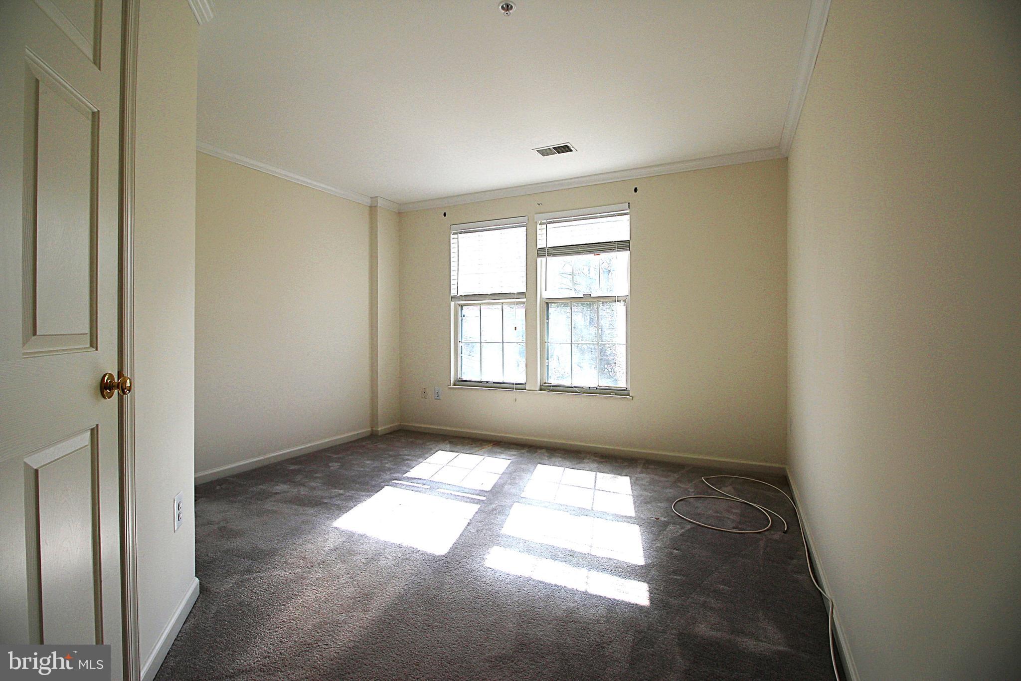 SOUTH MEADOWS - Residential Lease