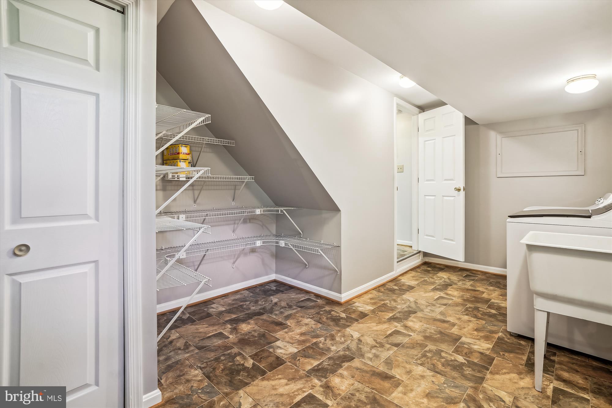 CARDINAL GLEN - Residential