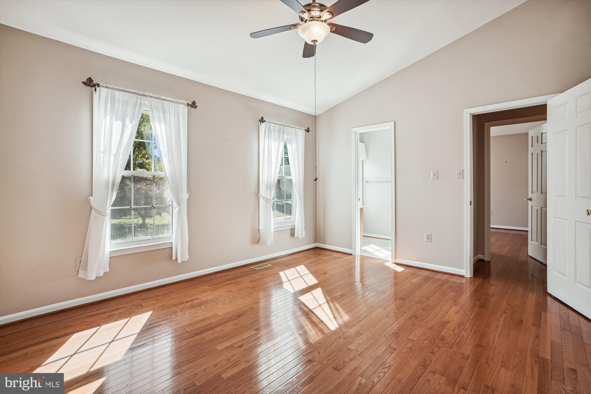 CARDINAL GLEN - Residential