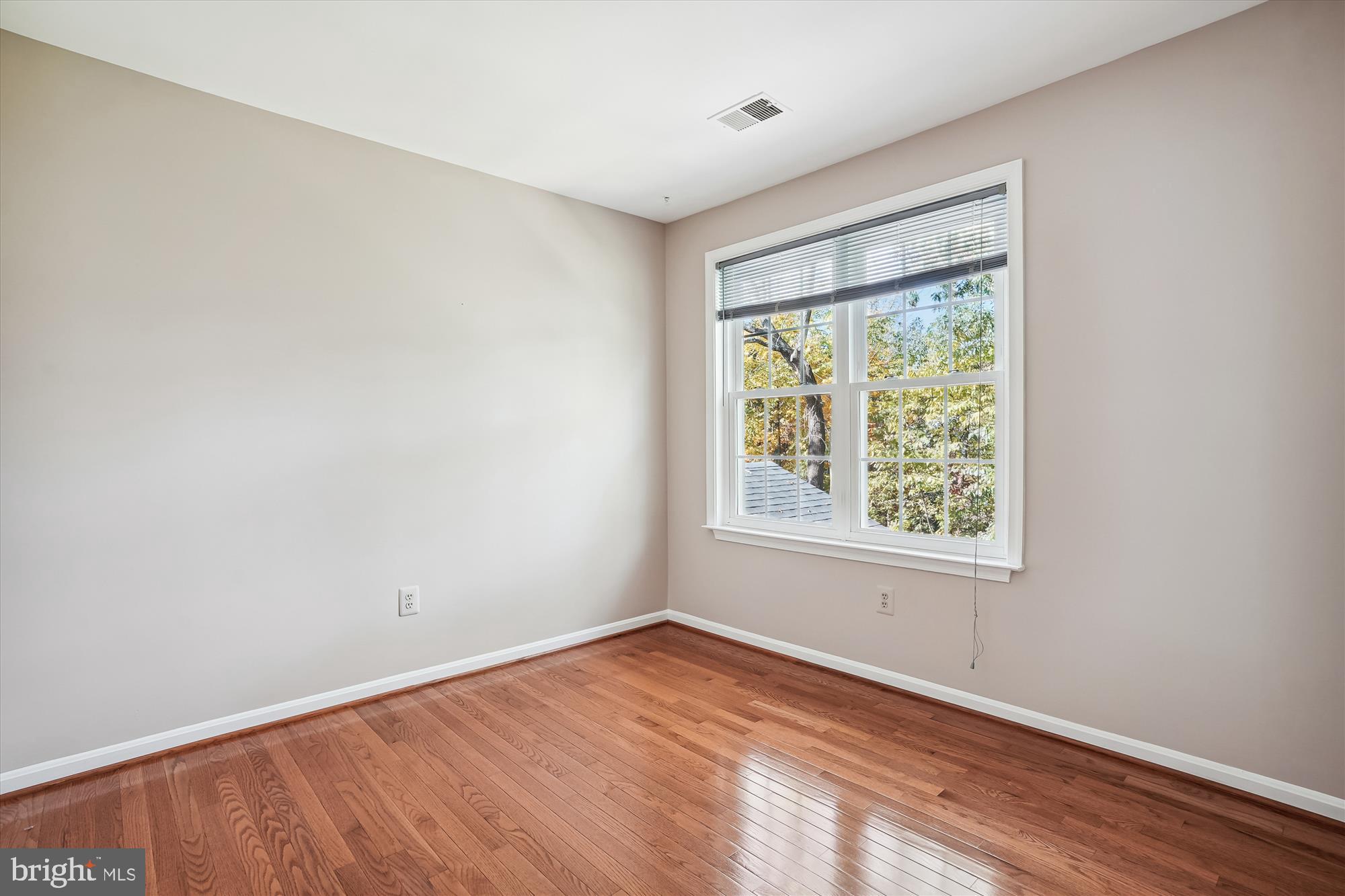 CARDINAL GLEN - Residential