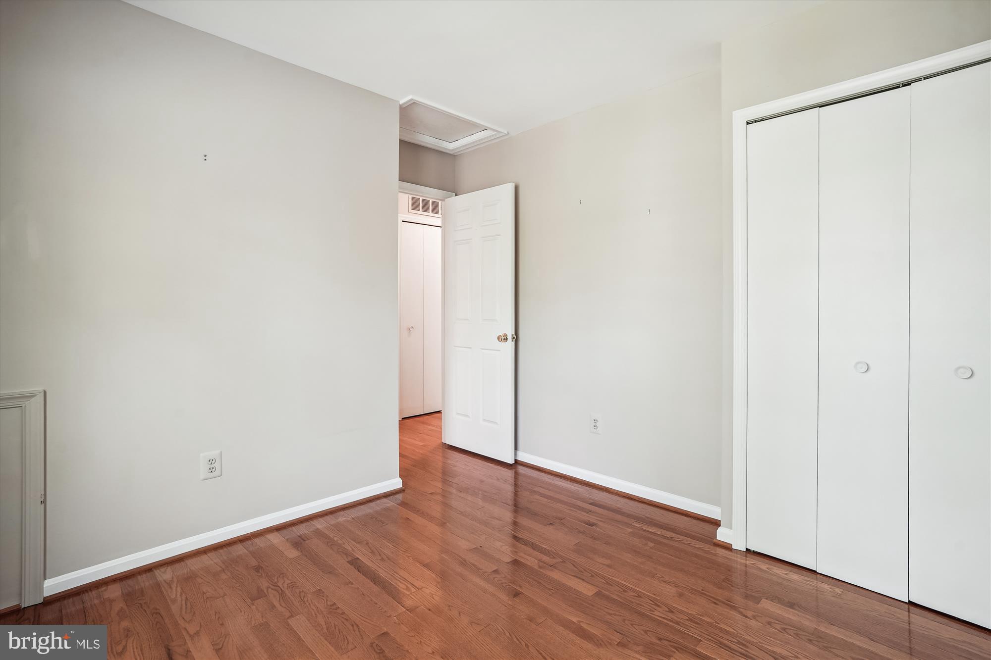 CARDINAL GLEN - Residential