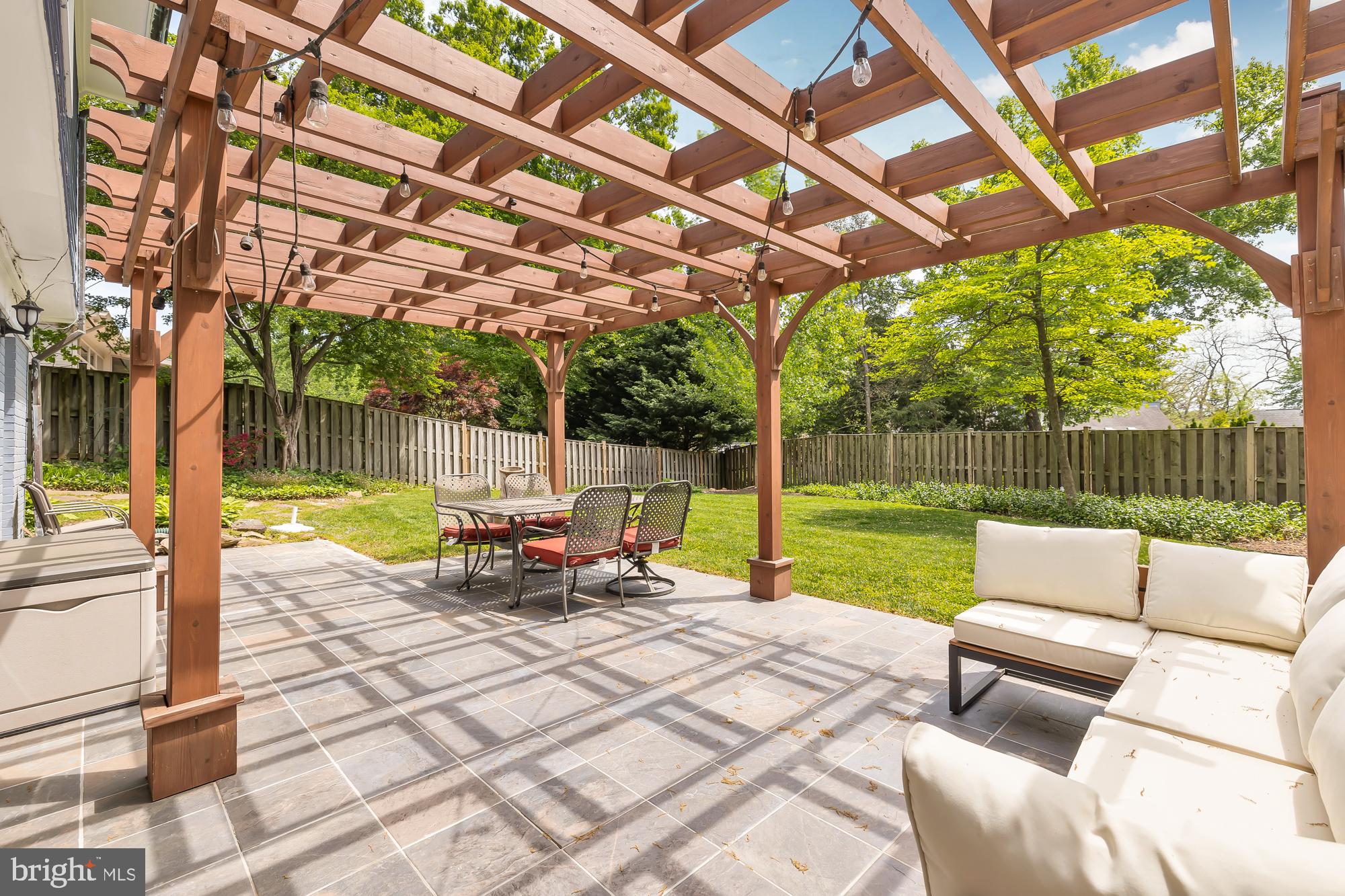 SOMERSET - Residential