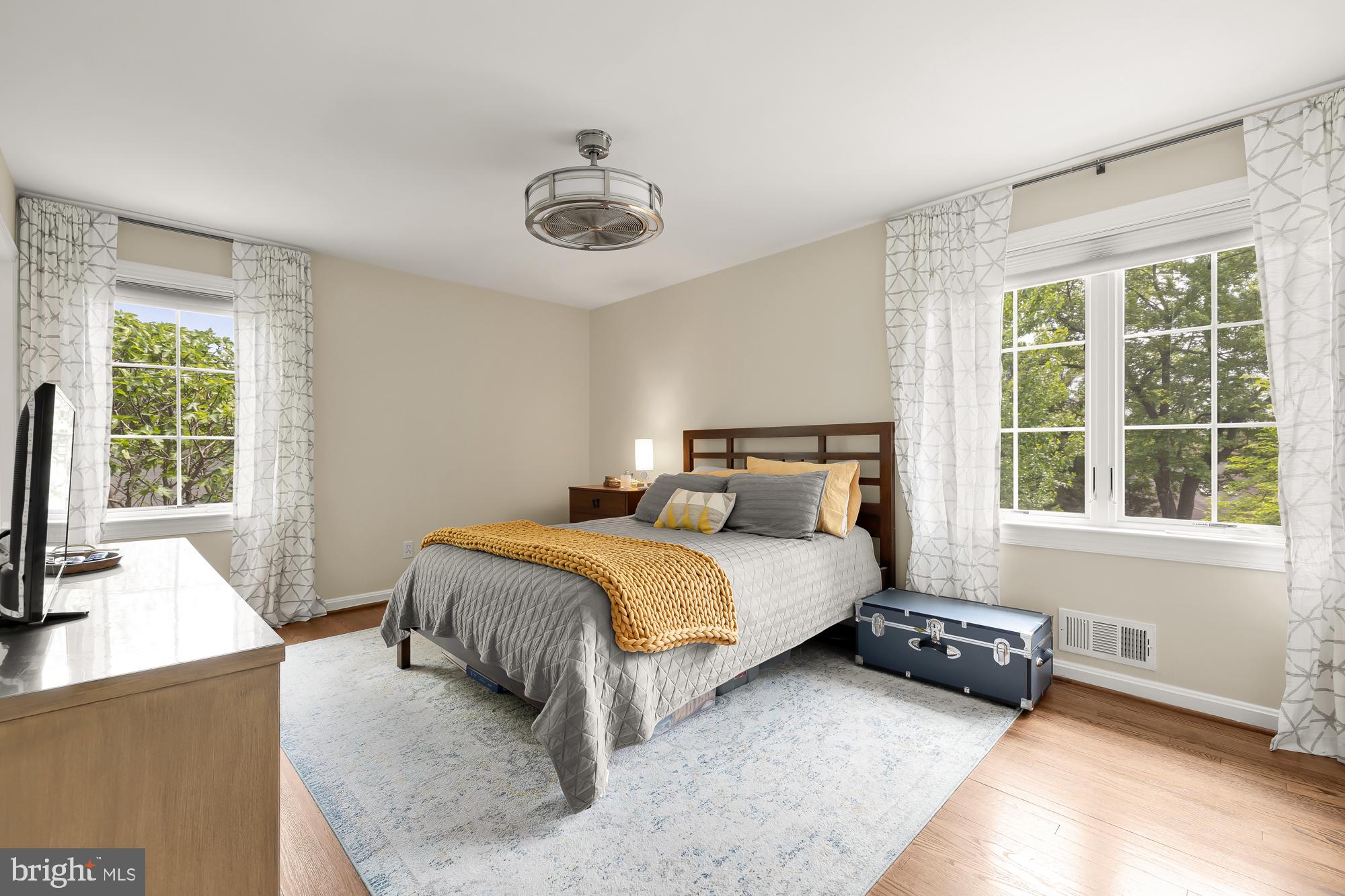 SOMERSET - Residential