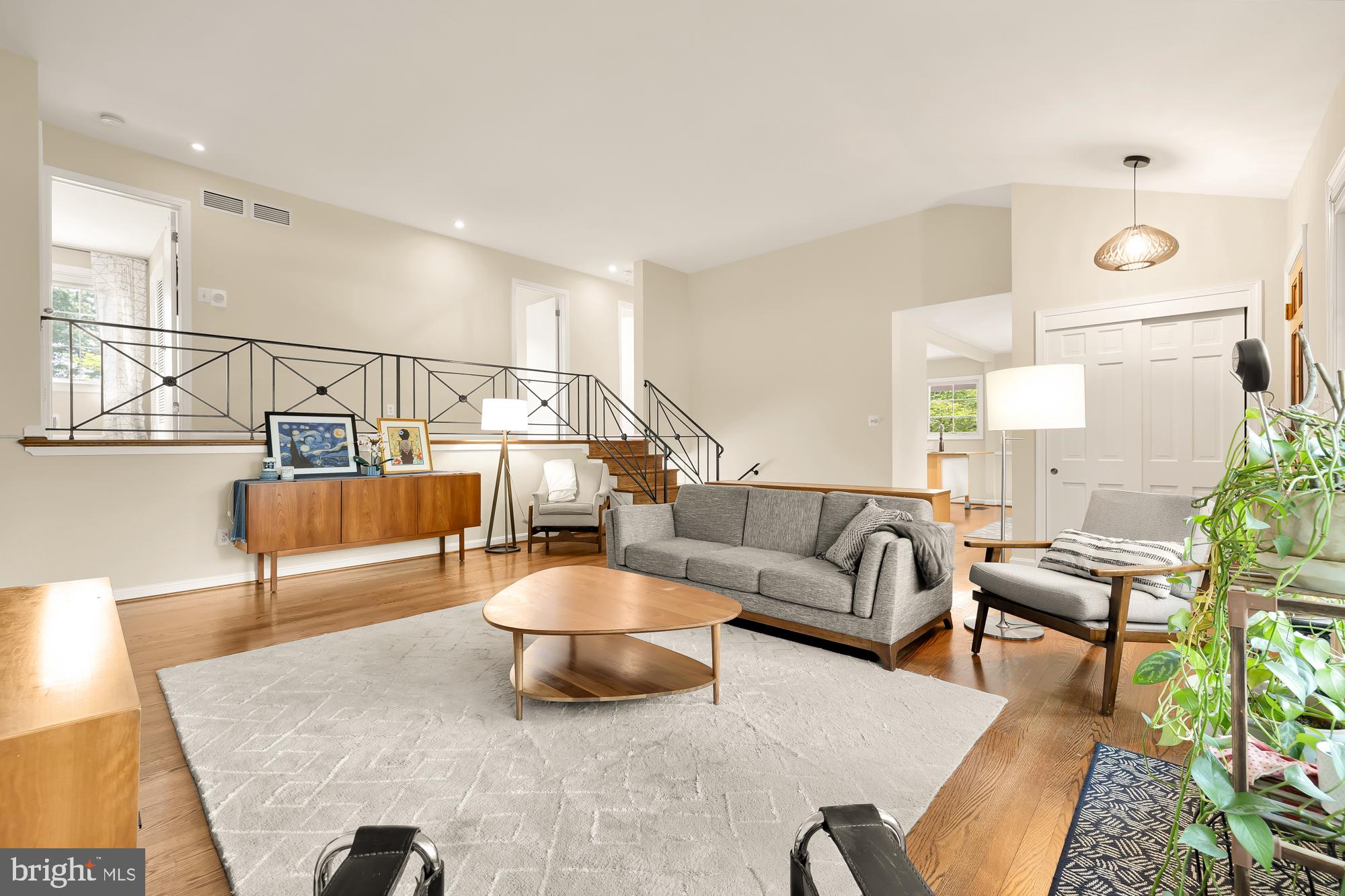 SOMERSET - Residential