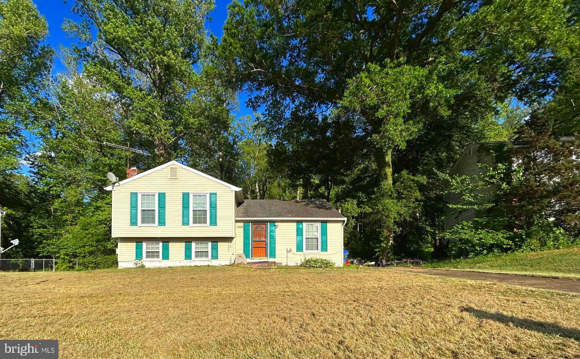 HUNT CLUB ESTATES - Residential