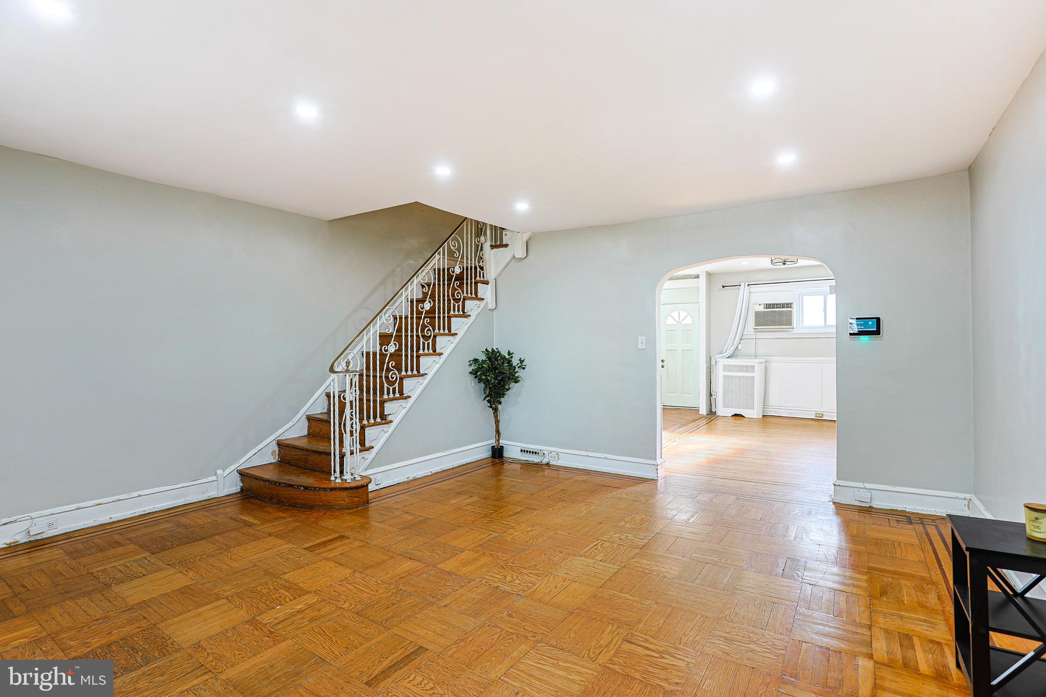 LANSDOWNE - Residential