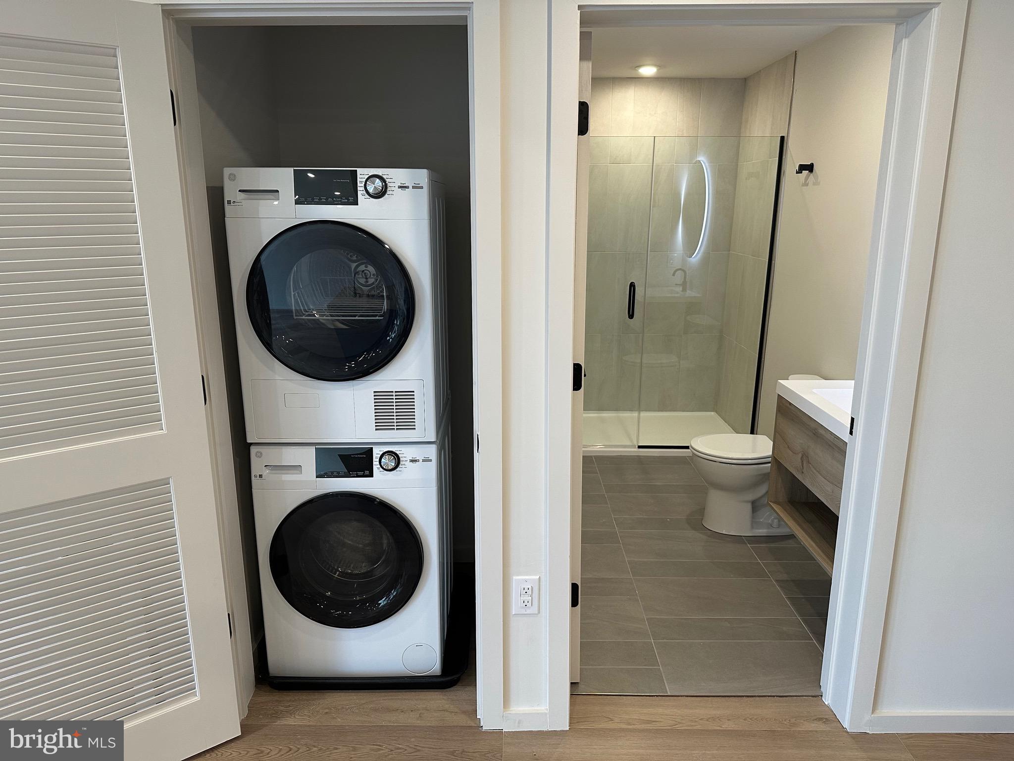 OLDE KENSINGTON - Residential Lease