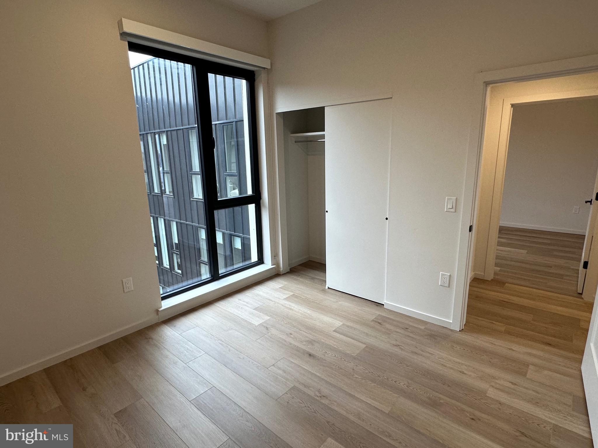 OLDE KENSINGTON - Residential Lease