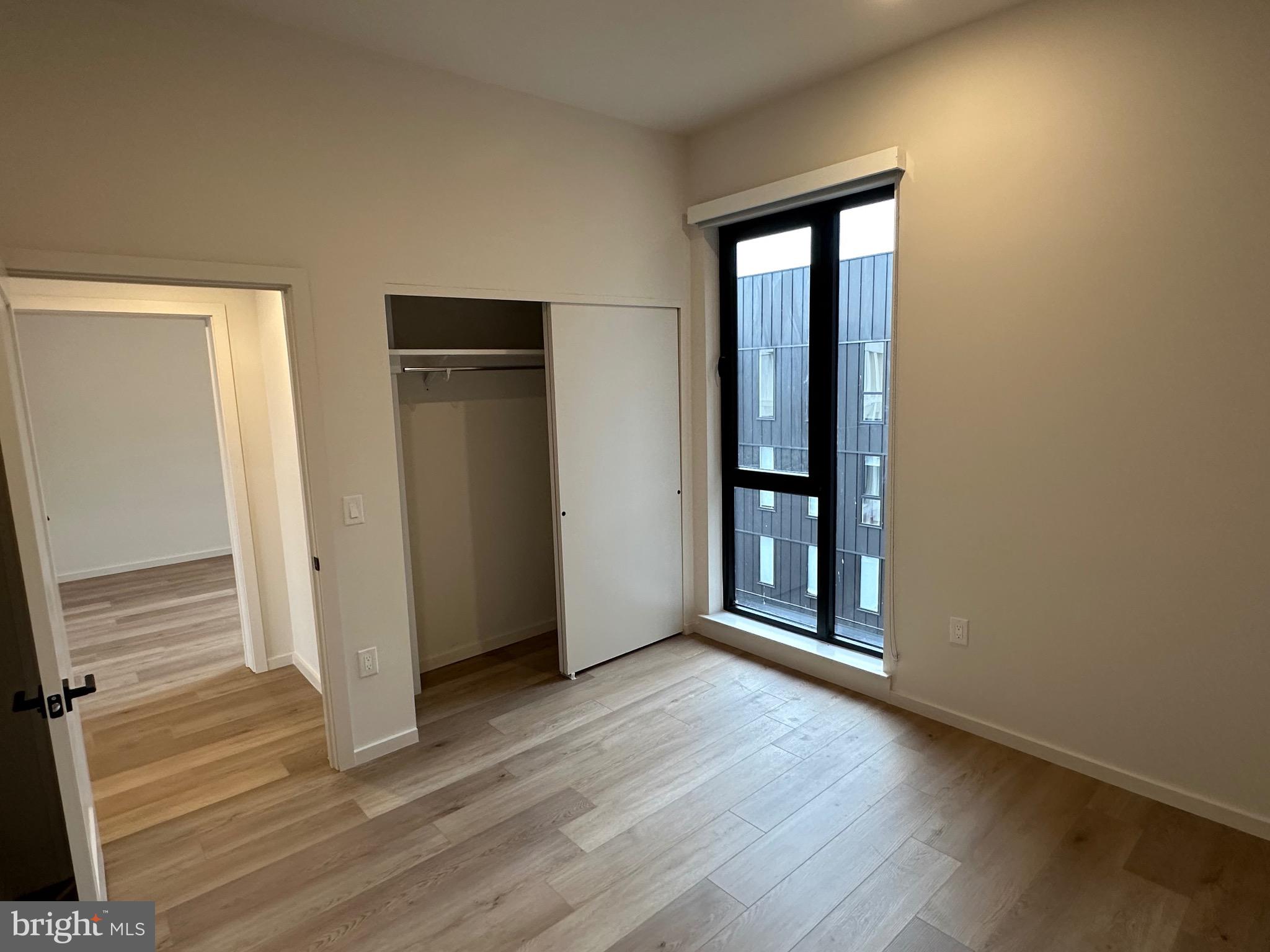 OLDE KENSINGTON - Residential Lease