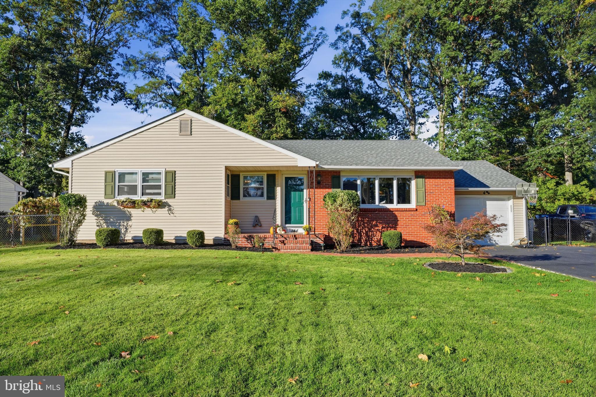 144 SUSAN DRIVE