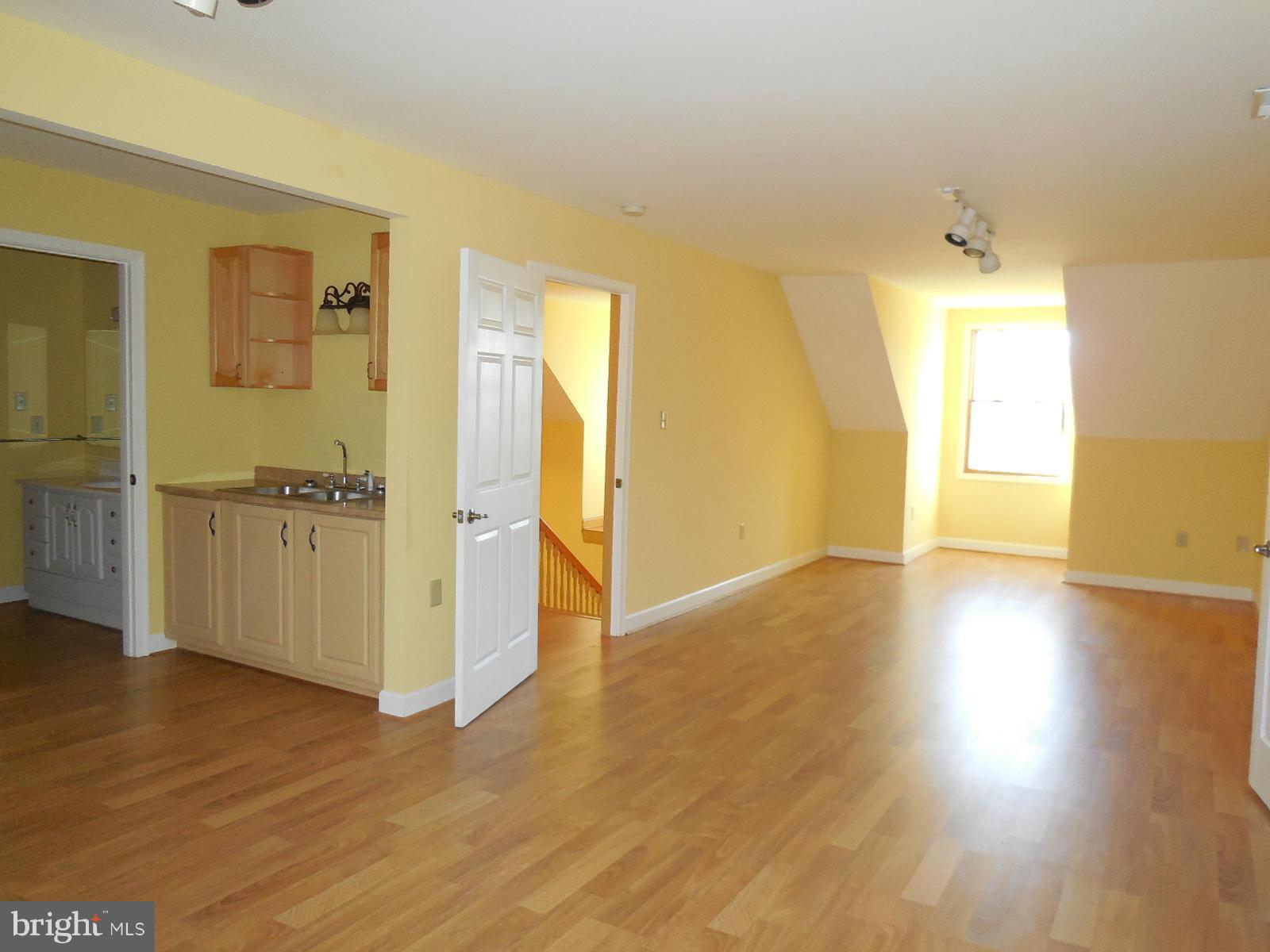 SKYLINE ORCHARDS - Residential Lease