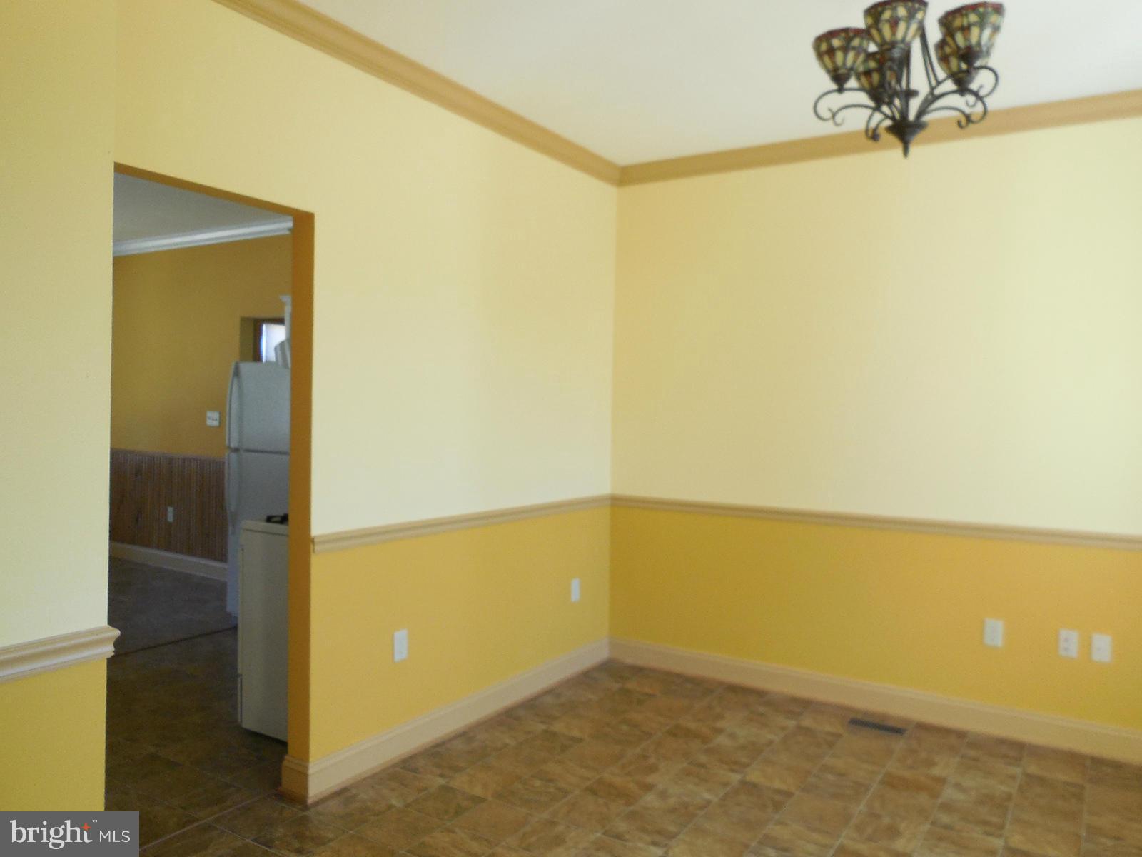 SKYLINE ORCHARDS - Residential Lease