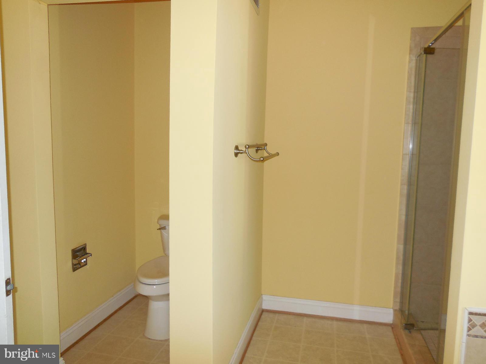 SKYLINE ORCHARDS - Residential Lease