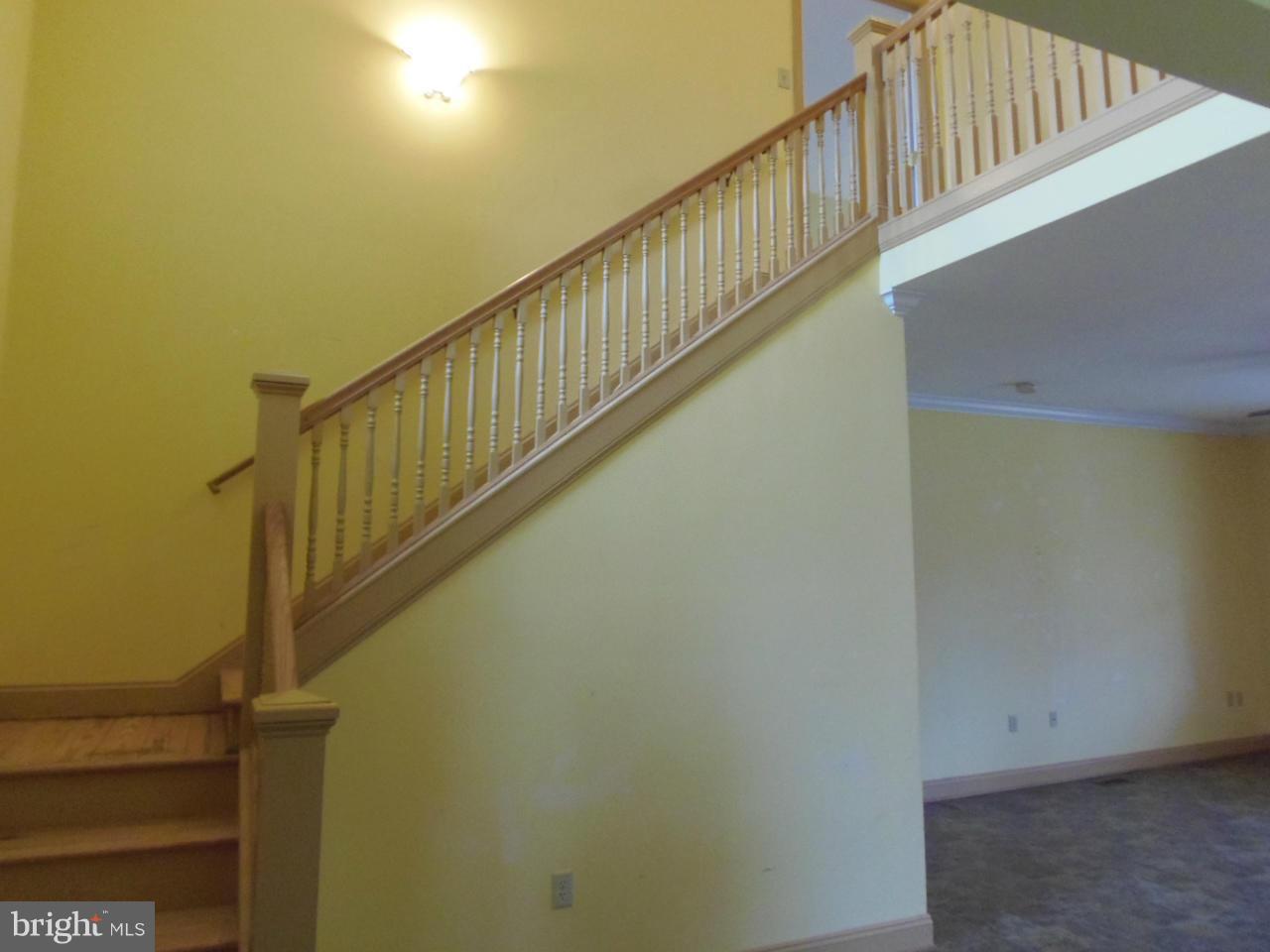 SKYLINE ORCHARDS - Residential Lease