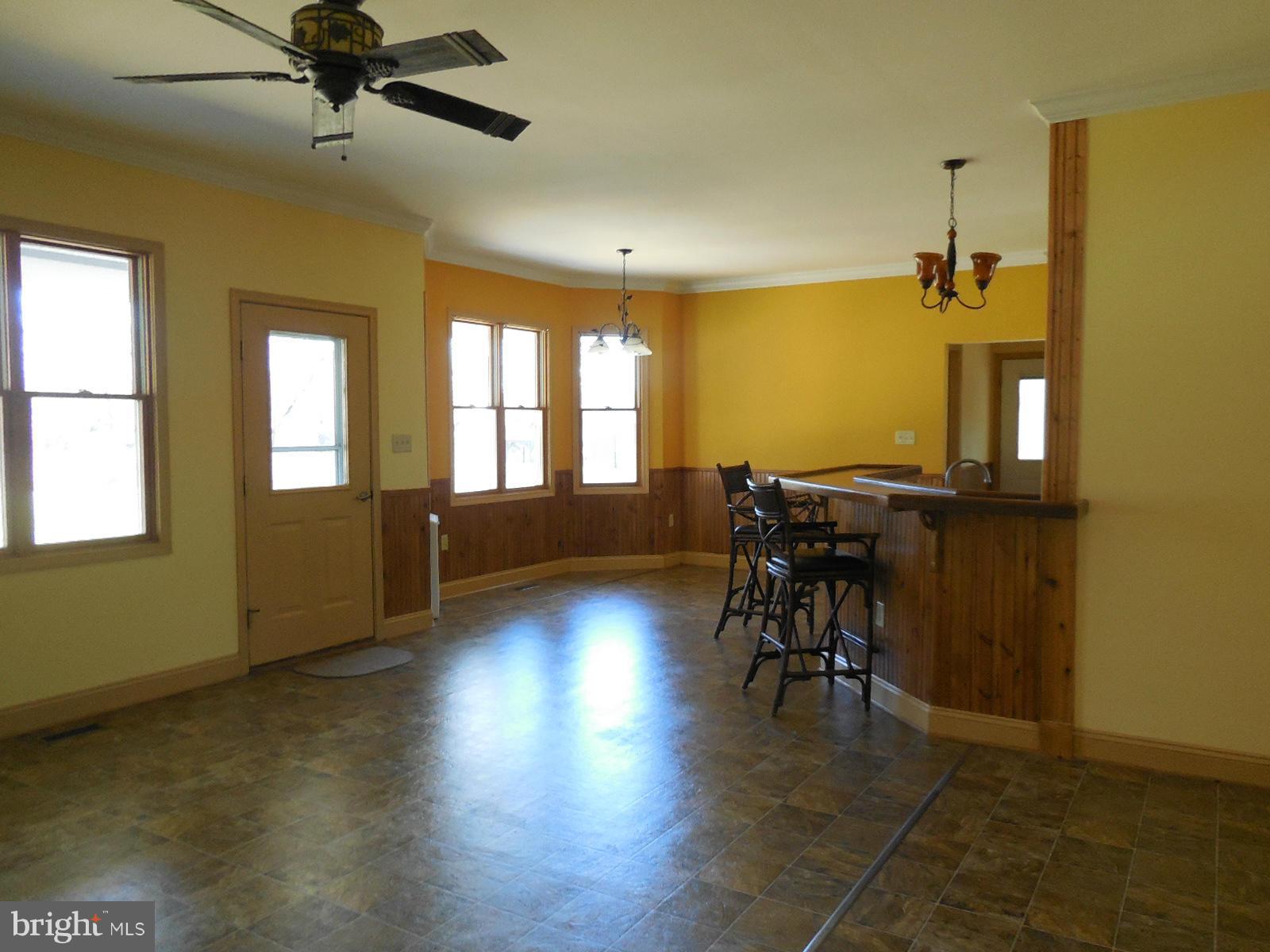 SKYLINE ORCHARDS - Residential Lease