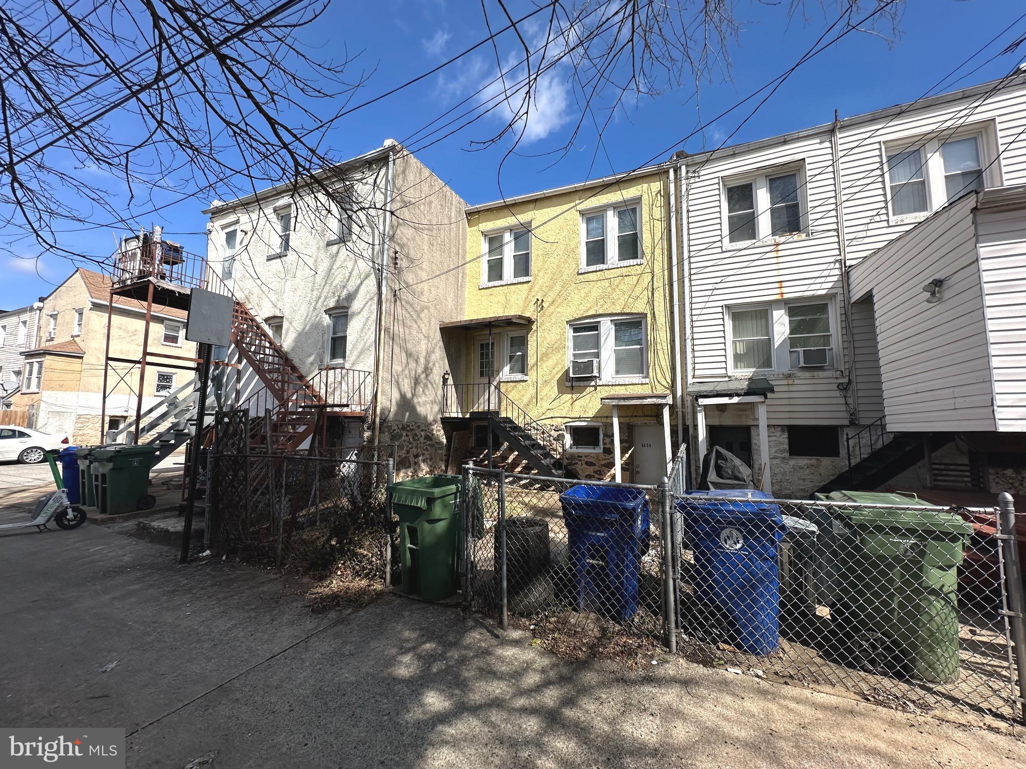 ARLINGTON - Residential