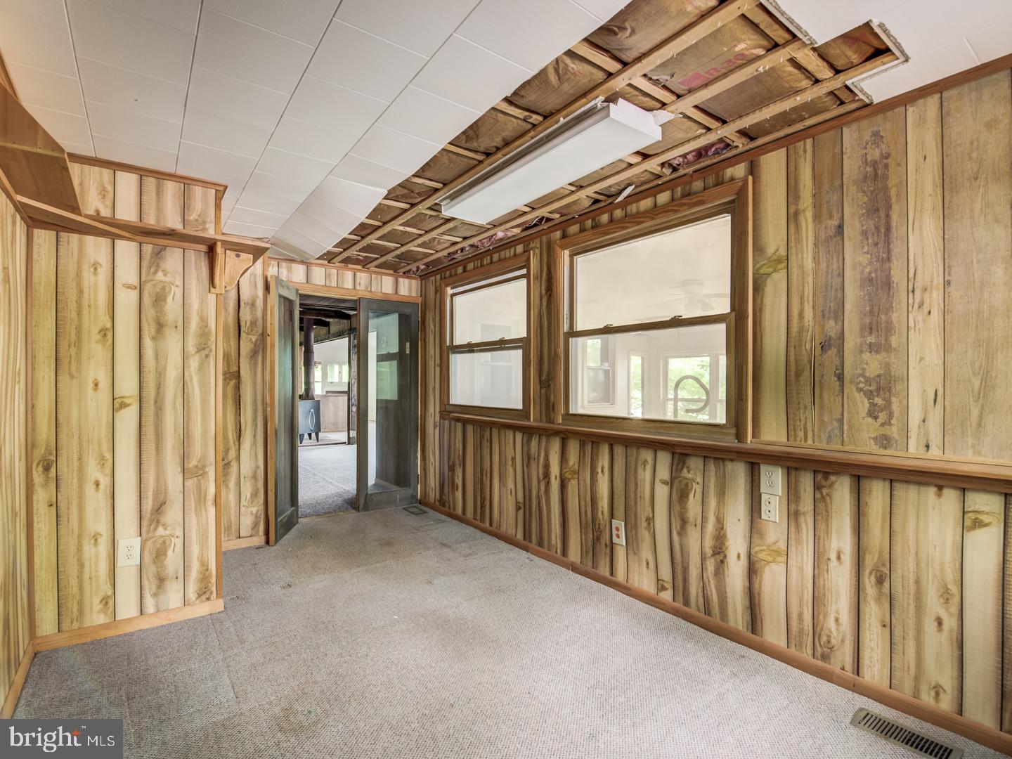 GOLDEN BEACH - Residential