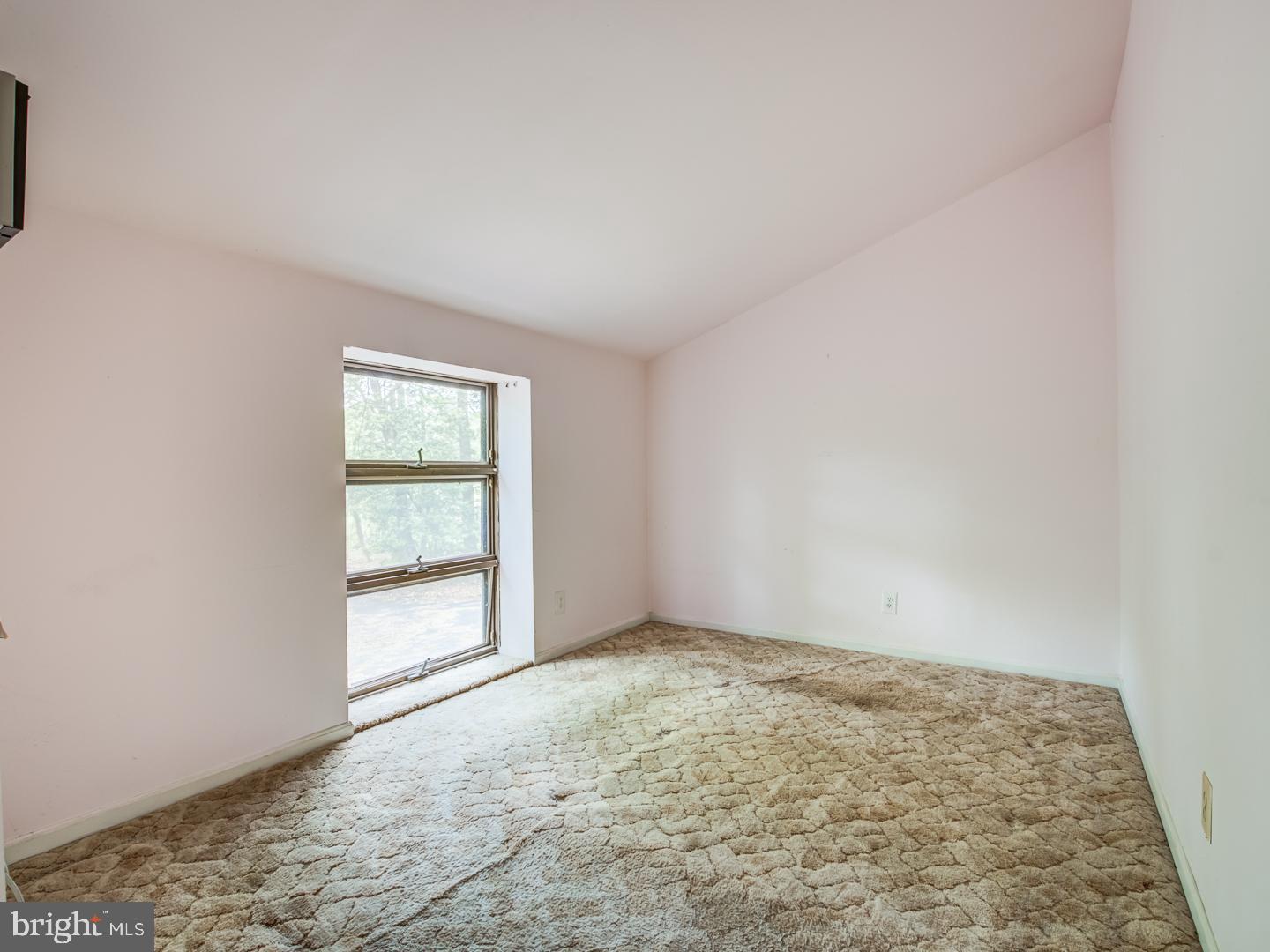 GOLDEN BEACH - Residential