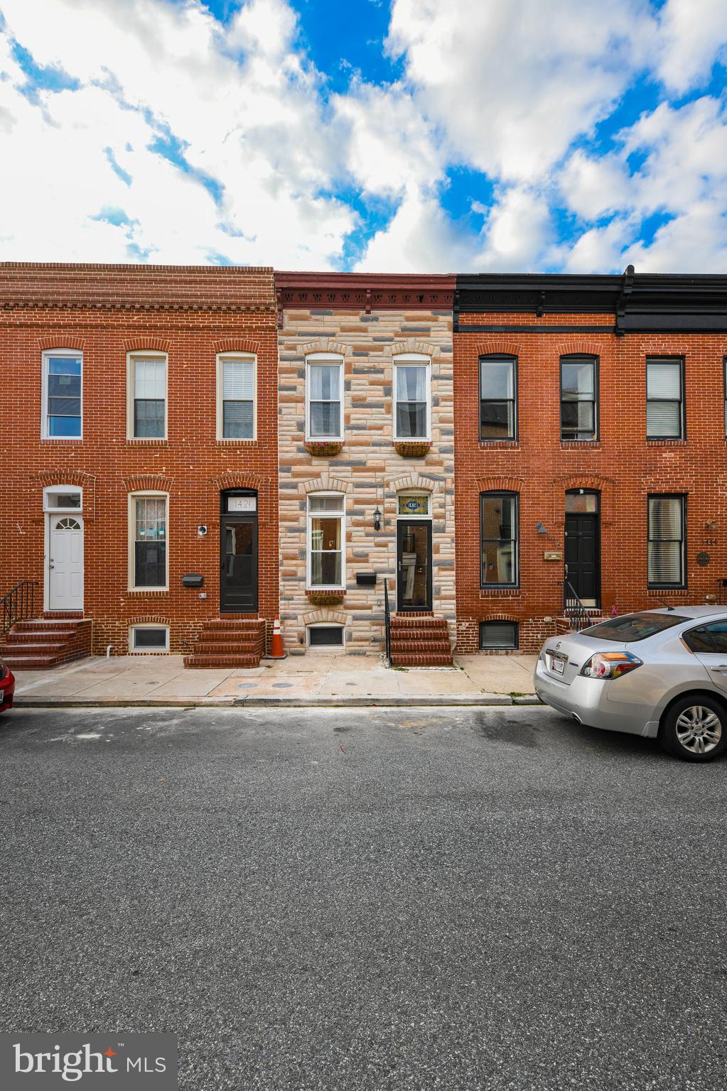 LOCUST POINT - Residential