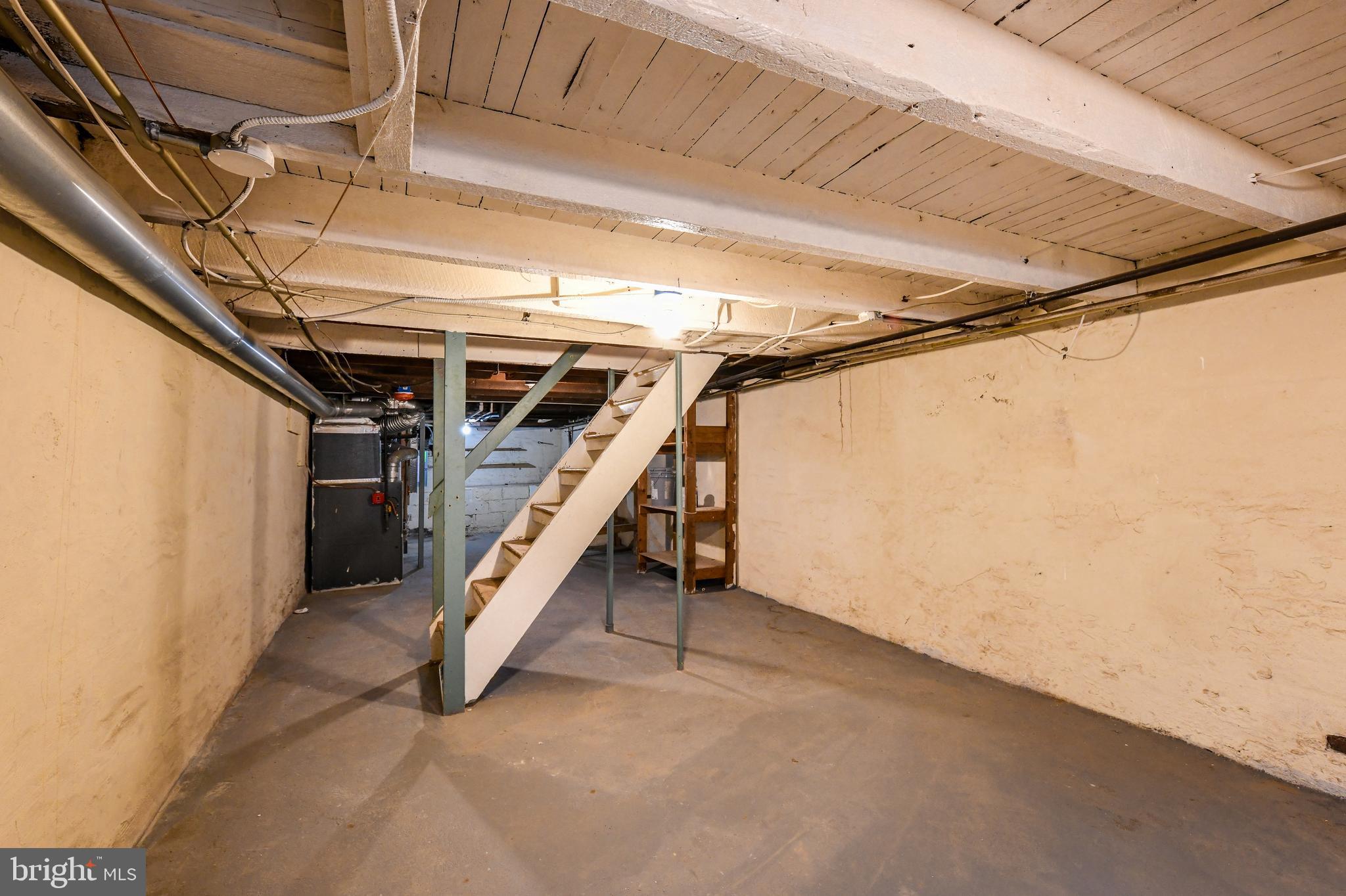 LOCUST POINT - Residential