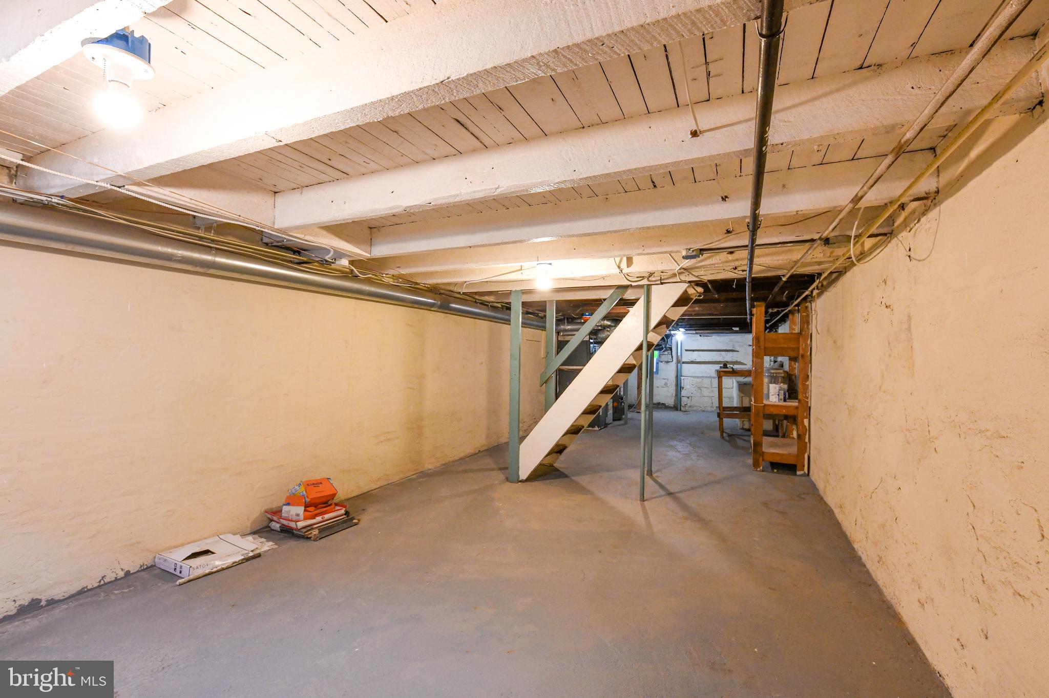 LOCUST POINT - Residential