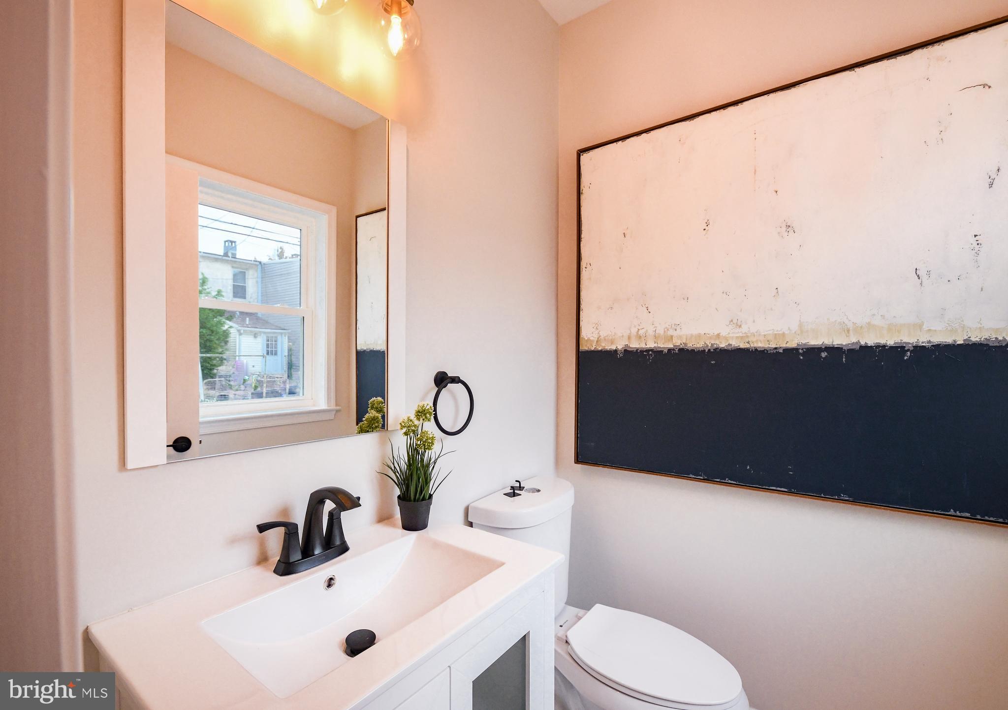 LOCUST POINT - Residential