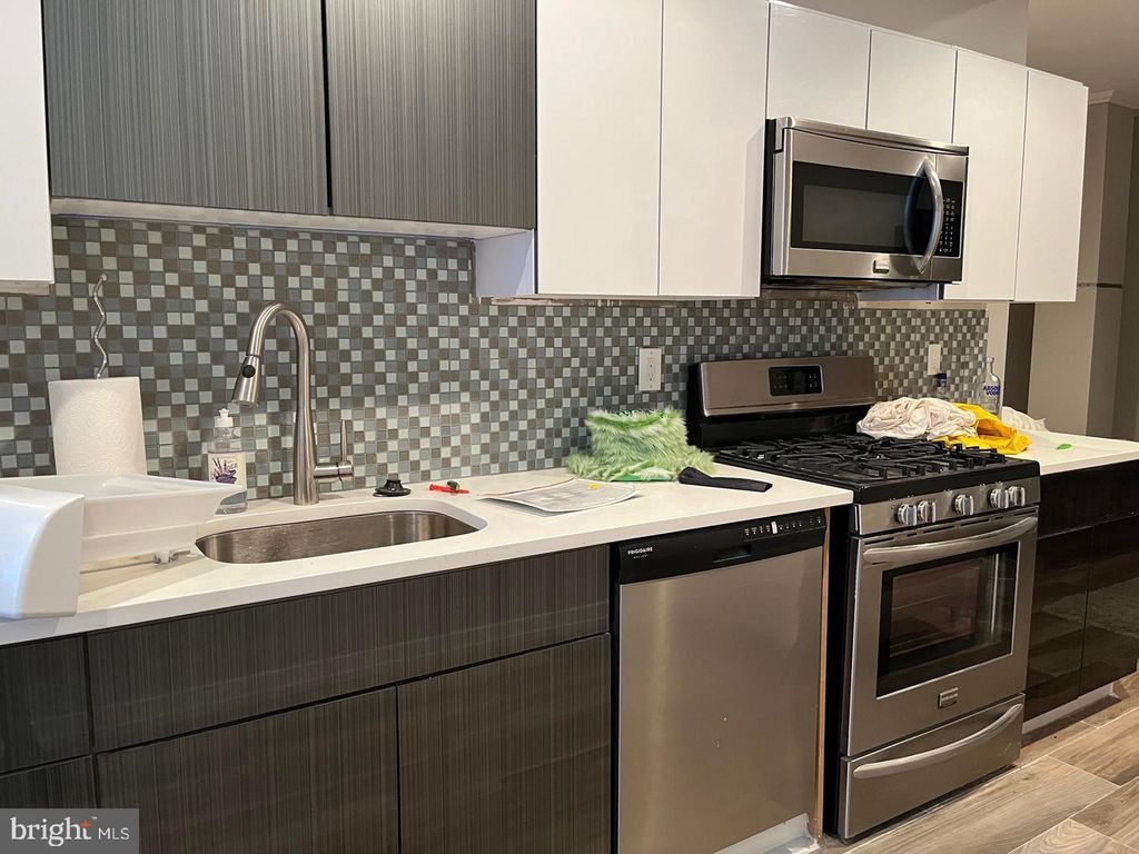 Photo of 1701 South St #1F, PHILADELPHIA, PA 19146 (MLS # PAPH2560680)