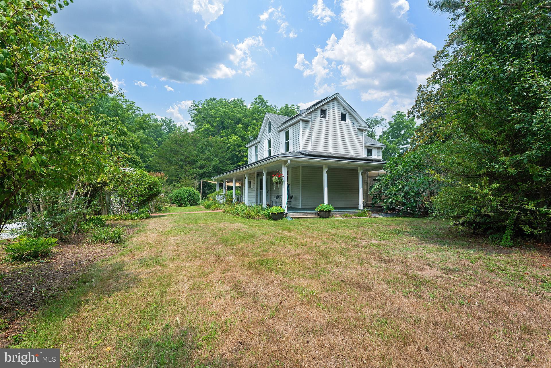 GREEN GABLES - Residential