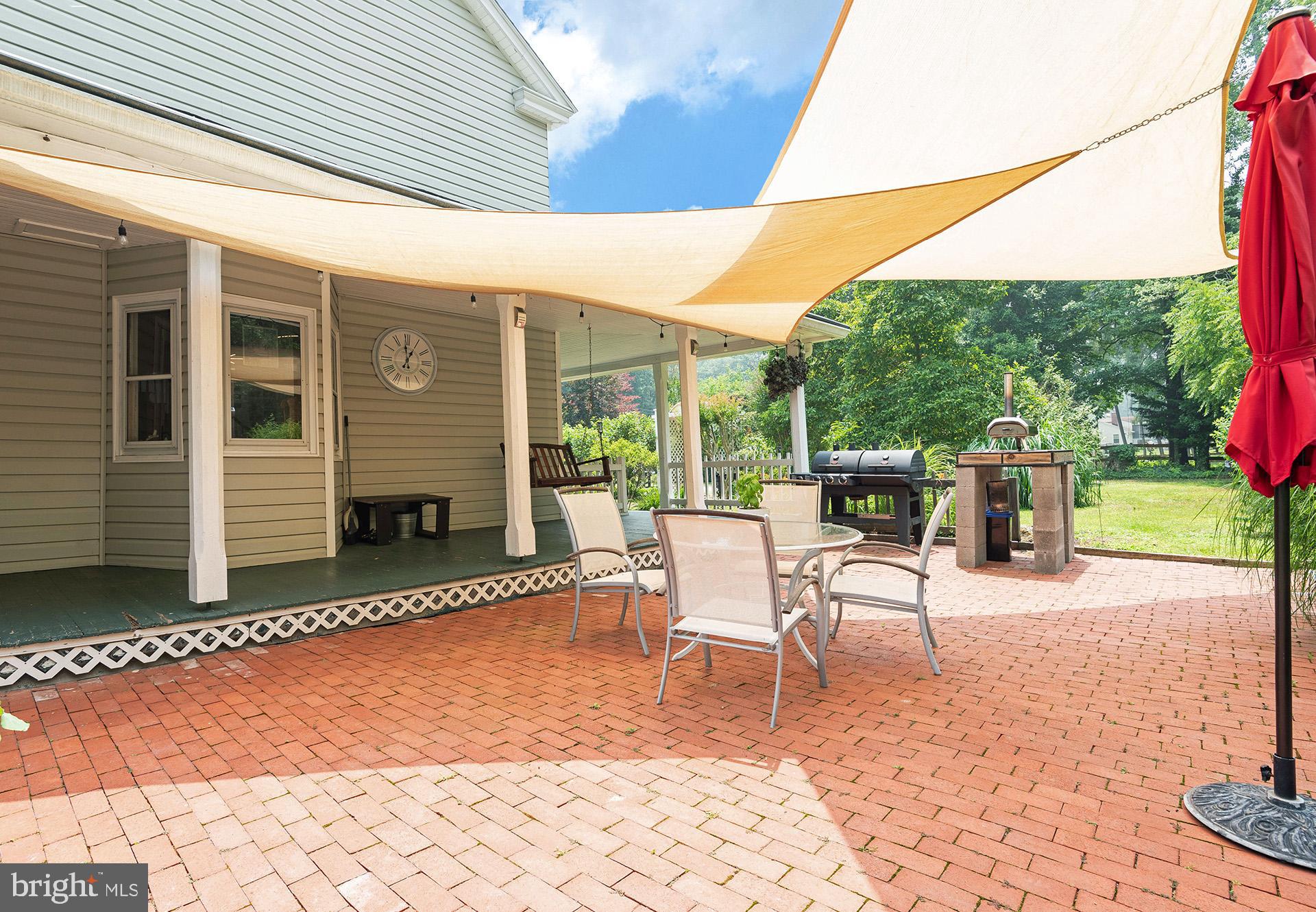 GREEN GABLES - Residential