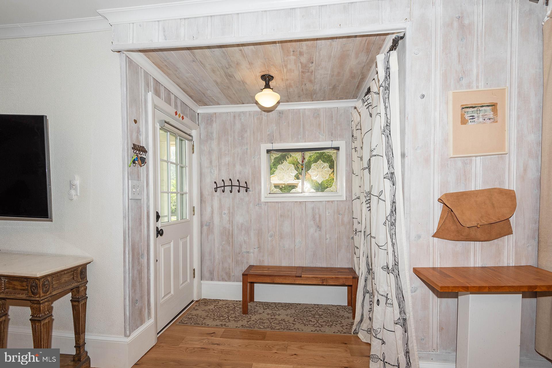 GREEN GABLES - Residential