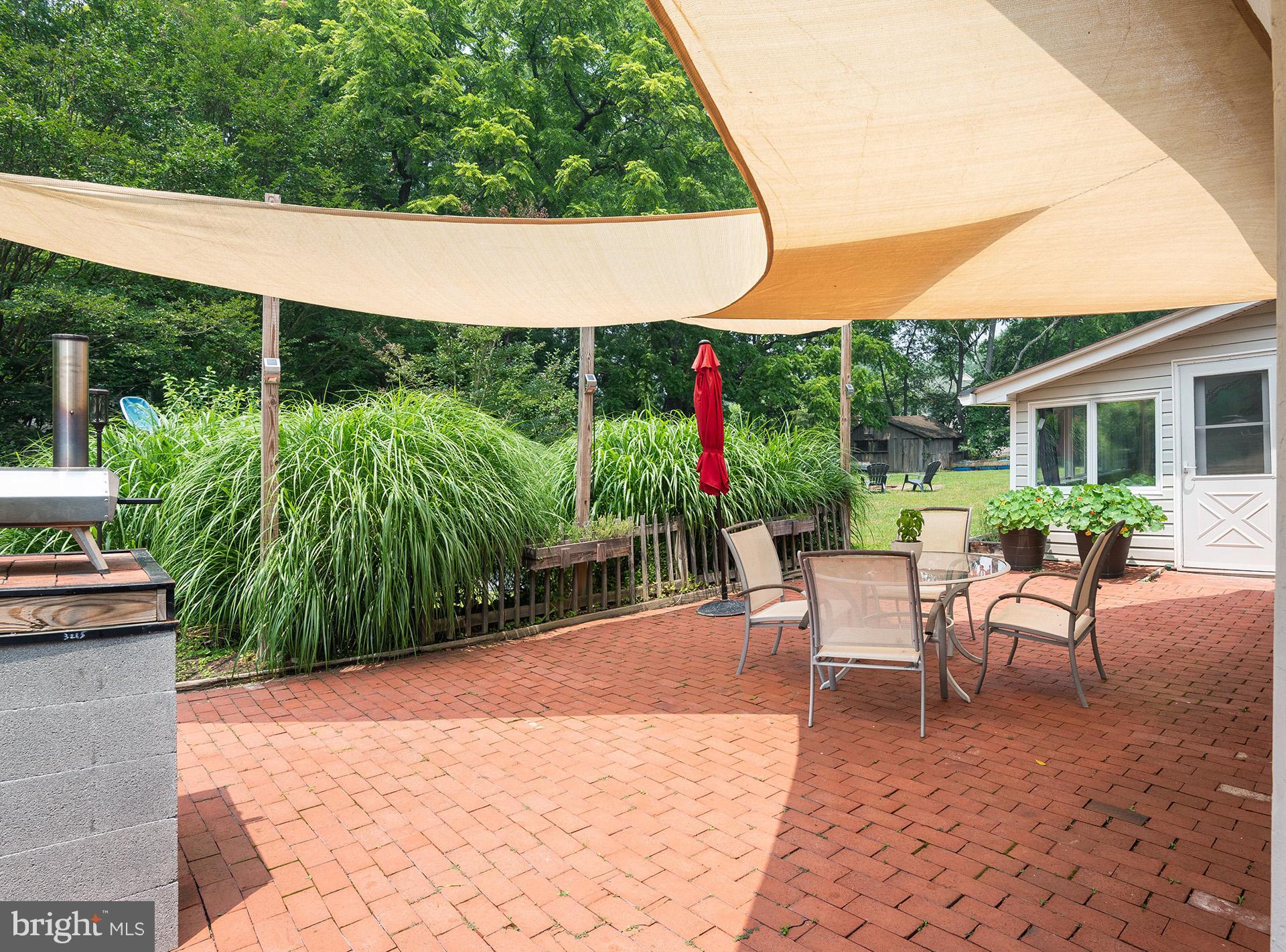 GREEN GABLES - Residential