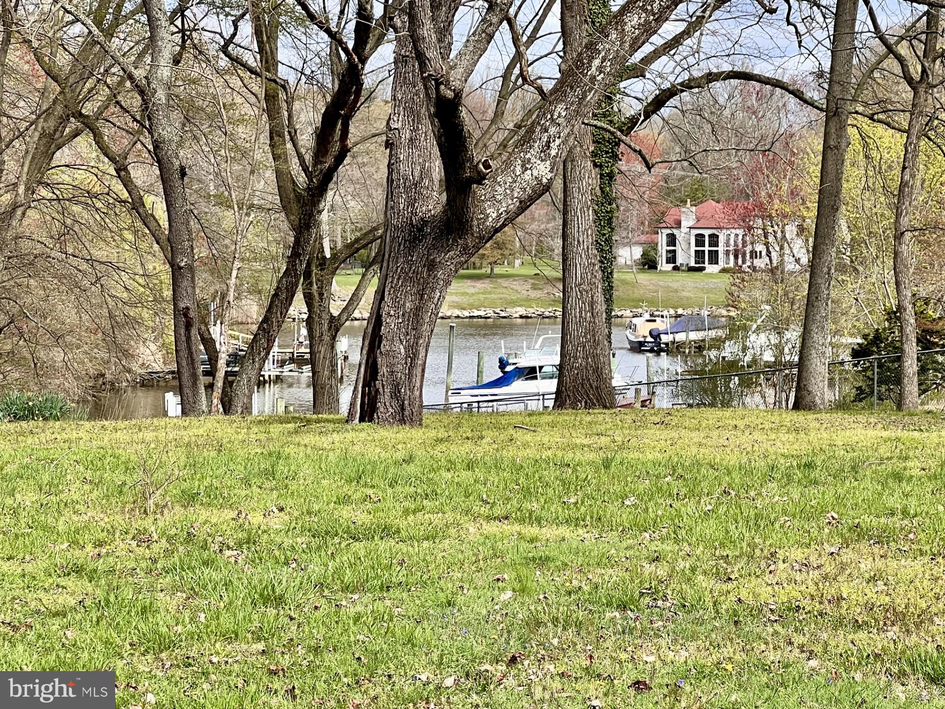 GREEN GABLES - Residential
