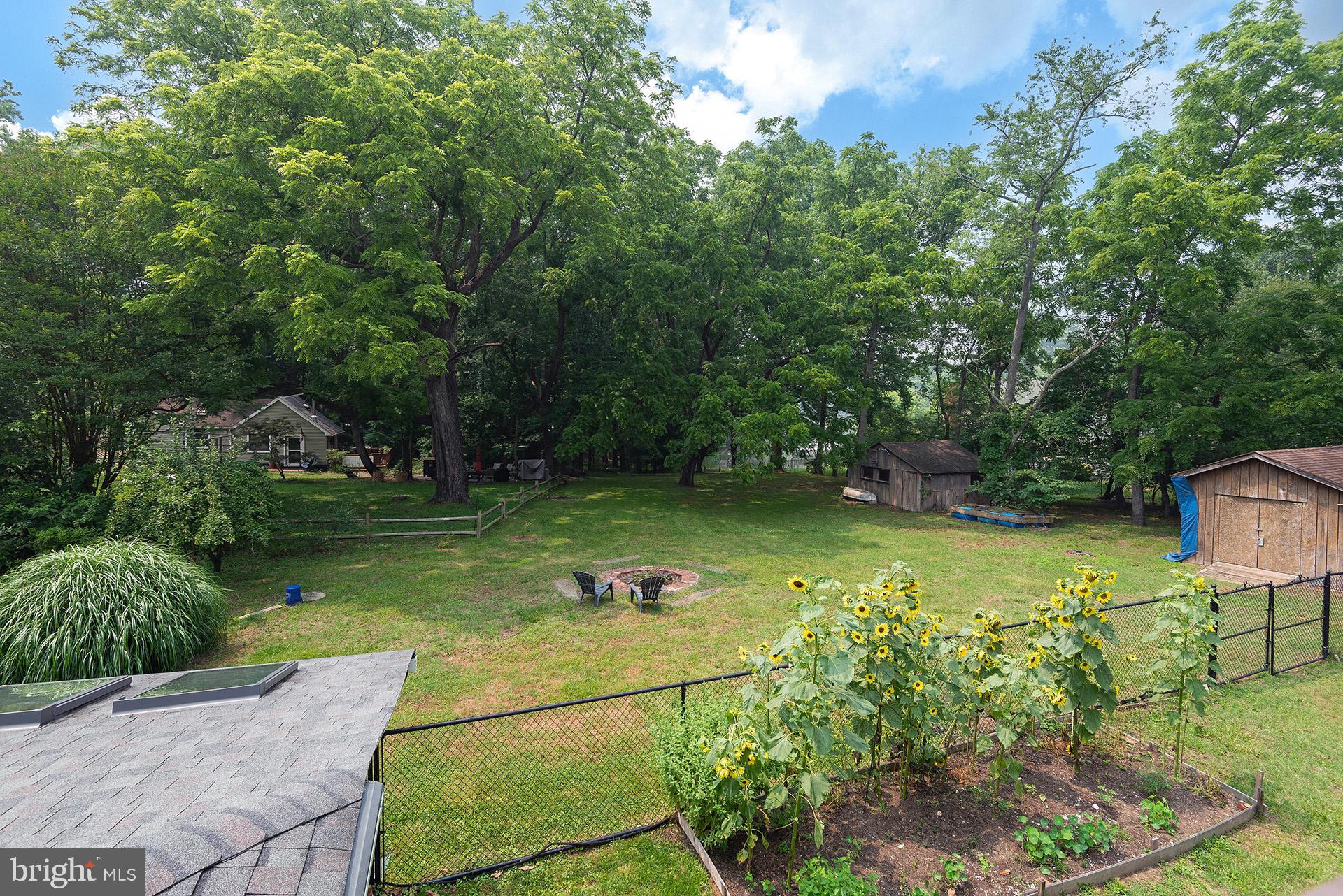 GREEN GABLES - Residential