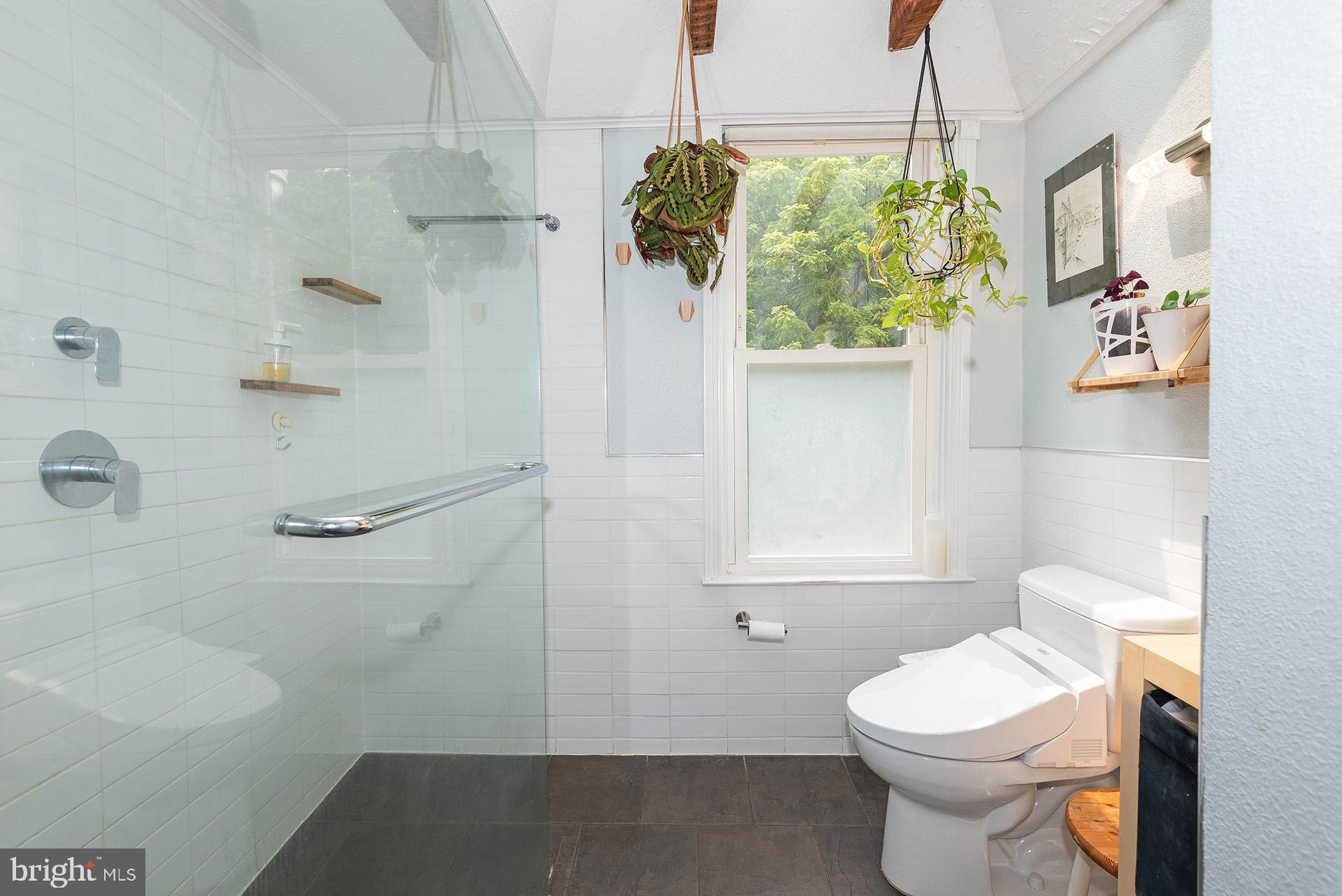 GREEN GABLES - Residential