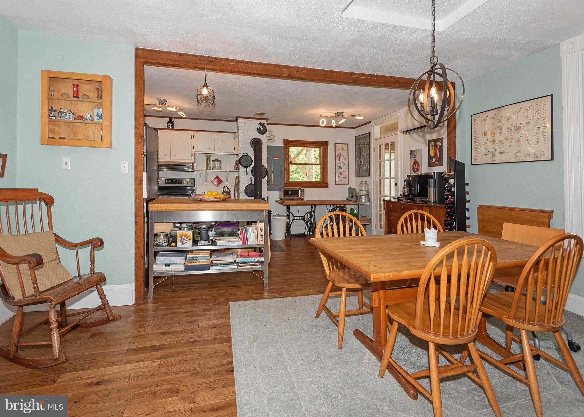 GREEN GABLES - Residential