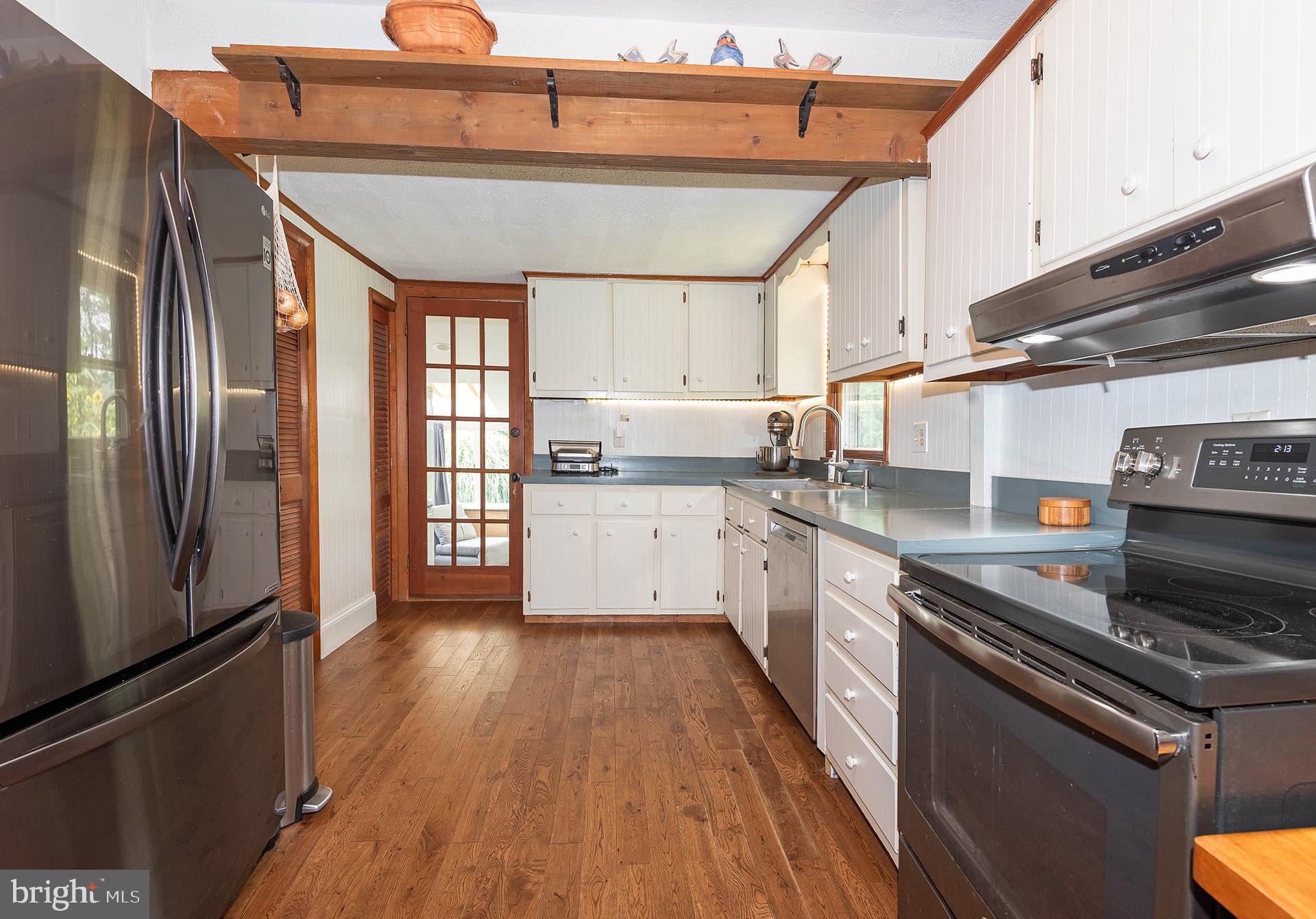 GREEN GABLES - Residential