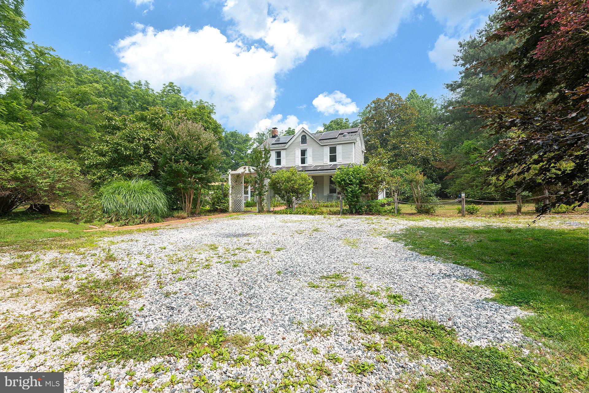 GREEN GABLES - Residential
