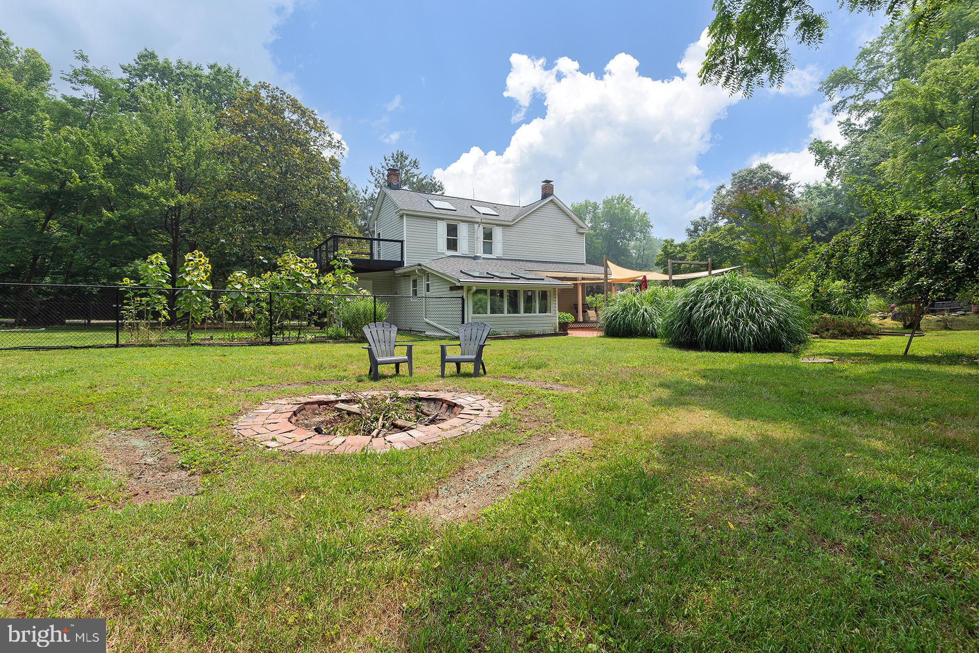 GREEN GABLES - Residential